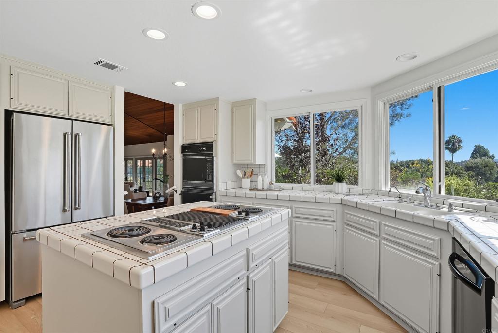 2206 Running Spring Place