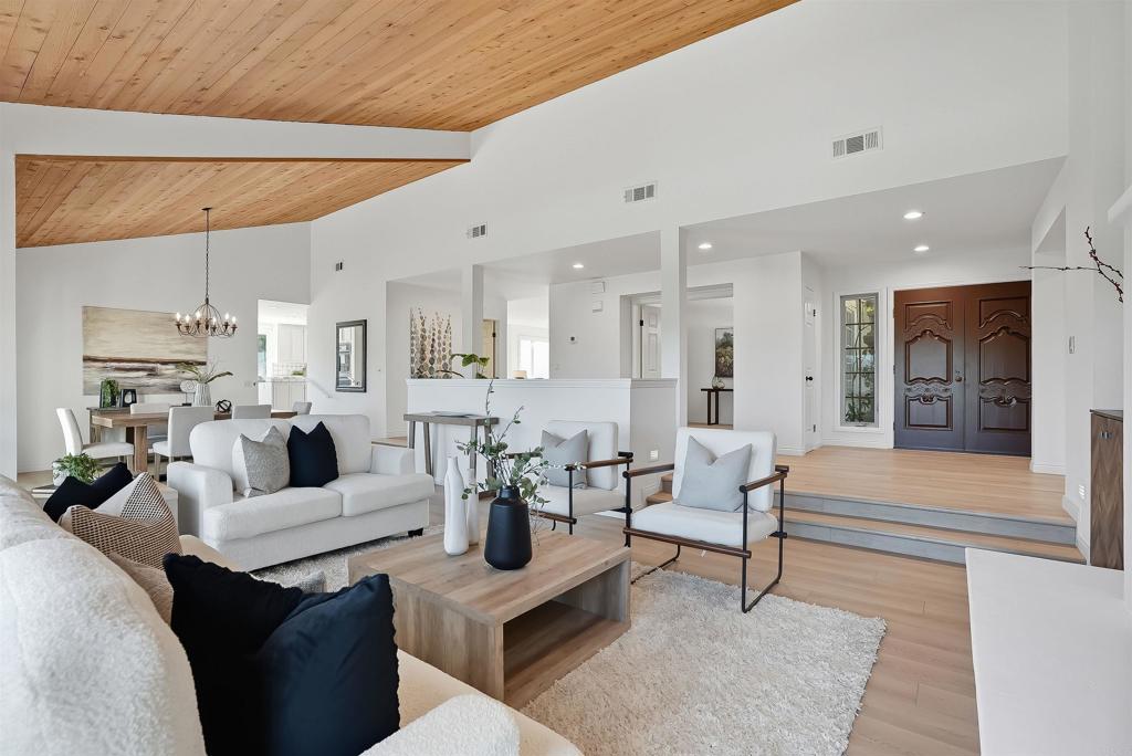 2206 Running Spring Place