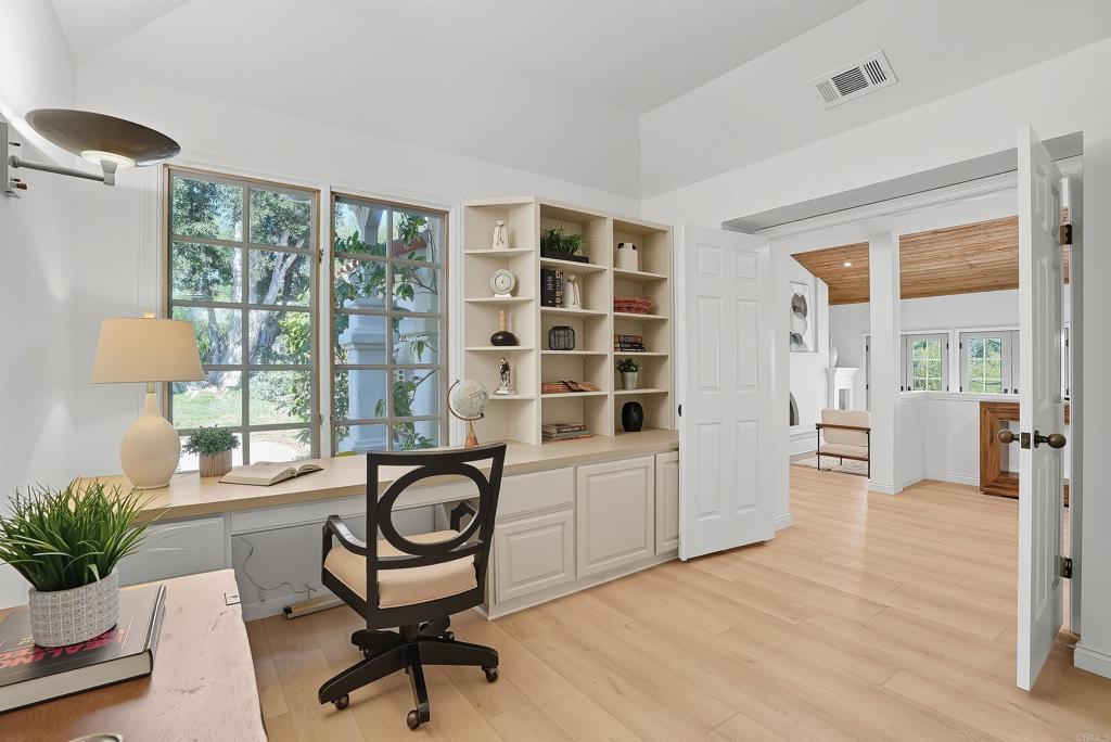 2206 Running Spring Place