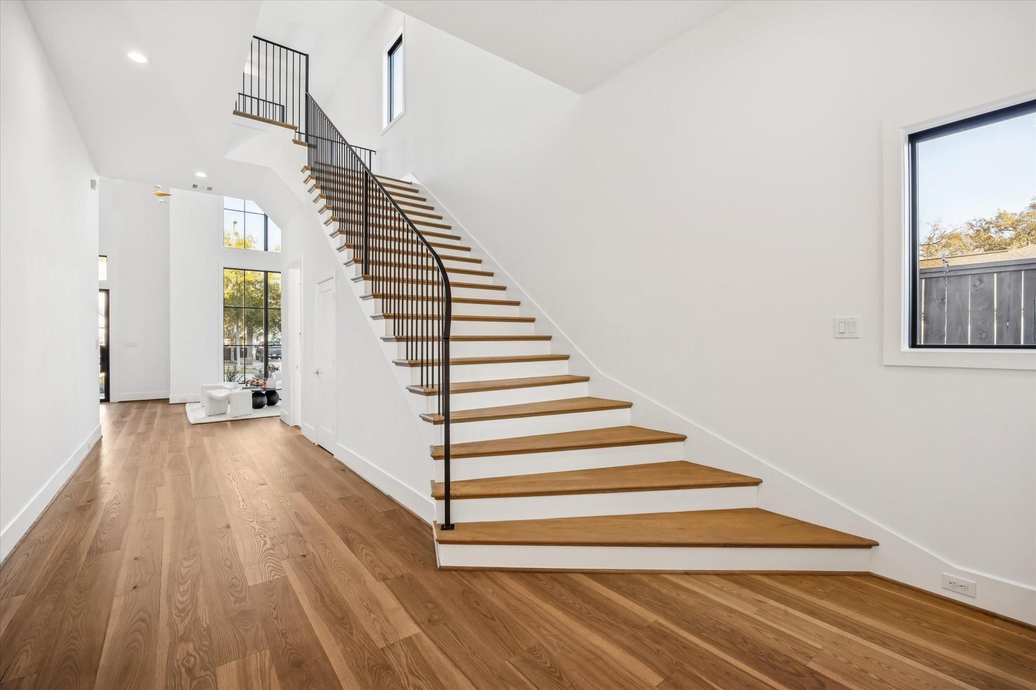 320 W 32nd Street