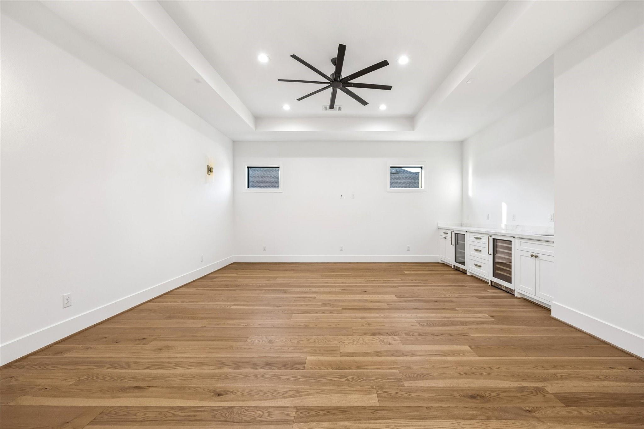 320 W 32nd Street