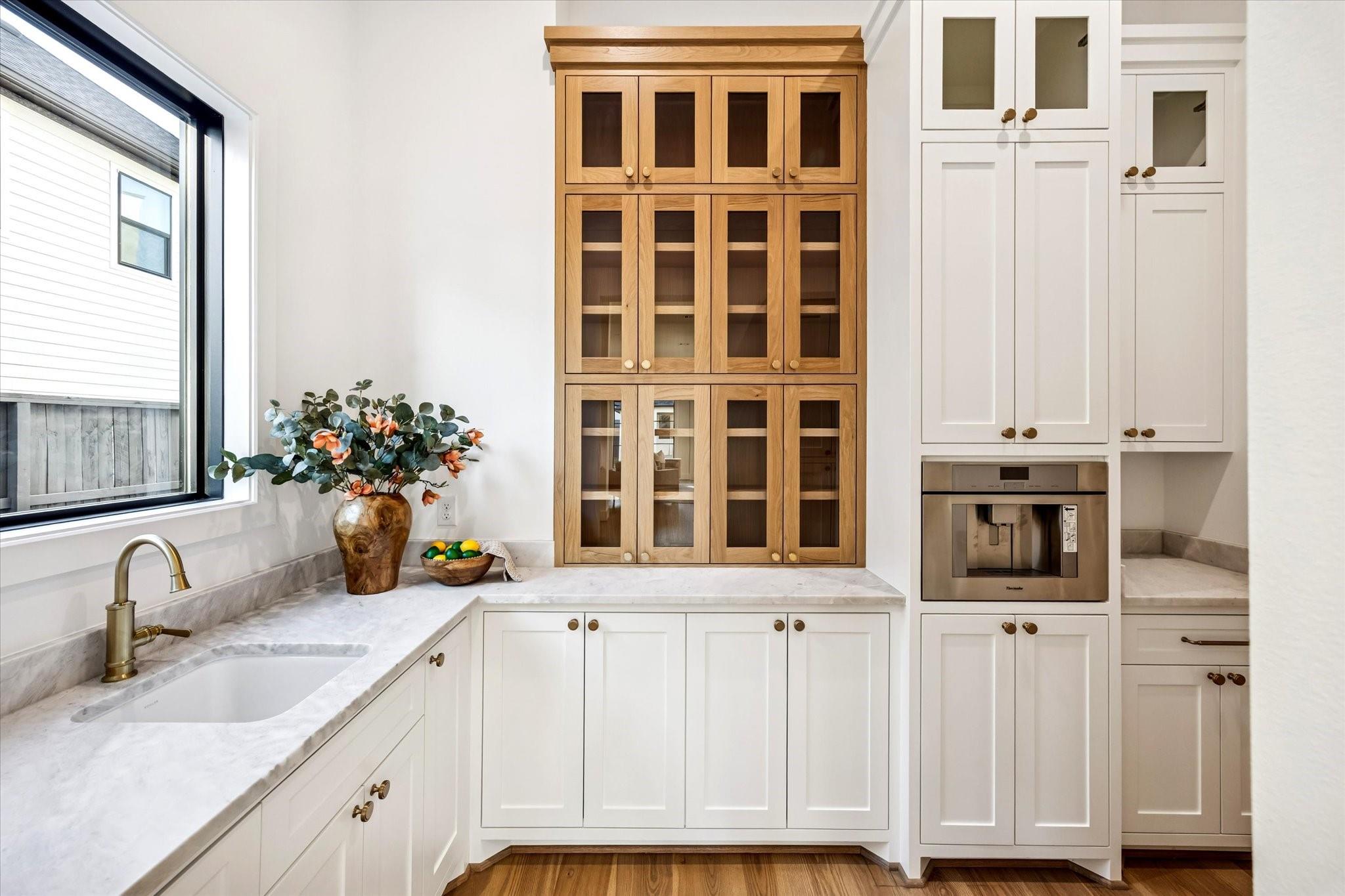 320 W 32nd Street