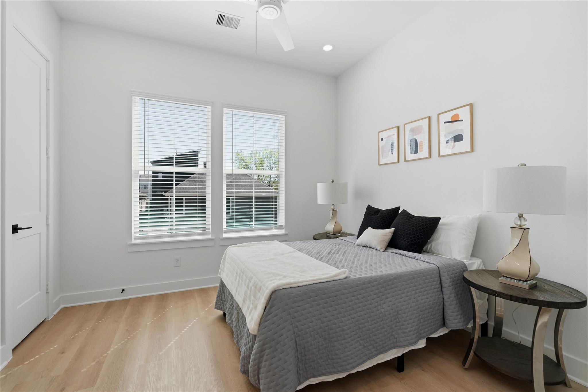 4610 & 4608 A/B Gunter Street