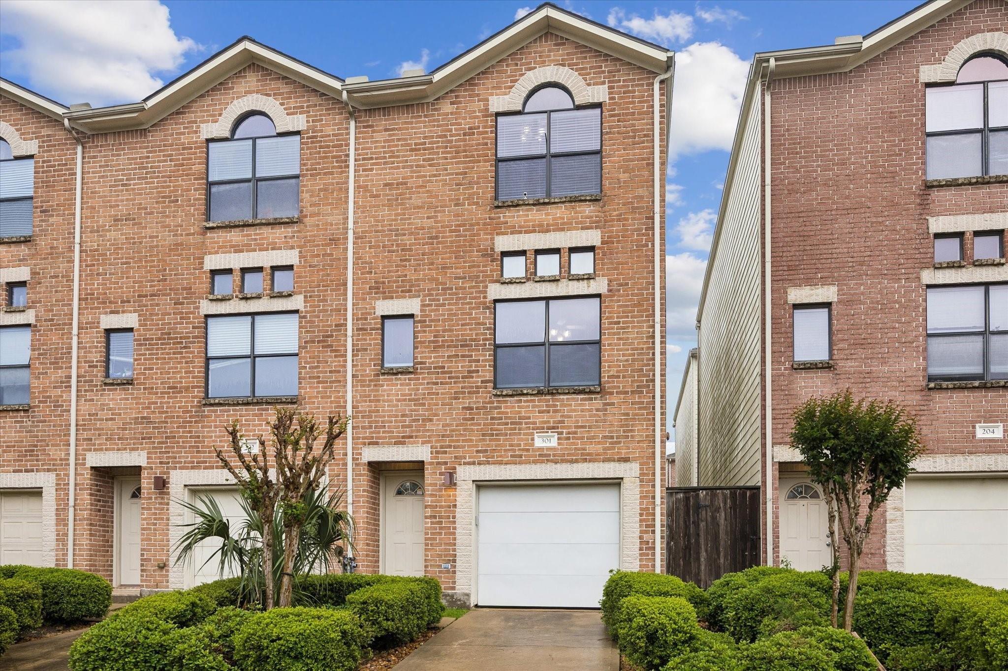 3501 Link Valley Drive # 301