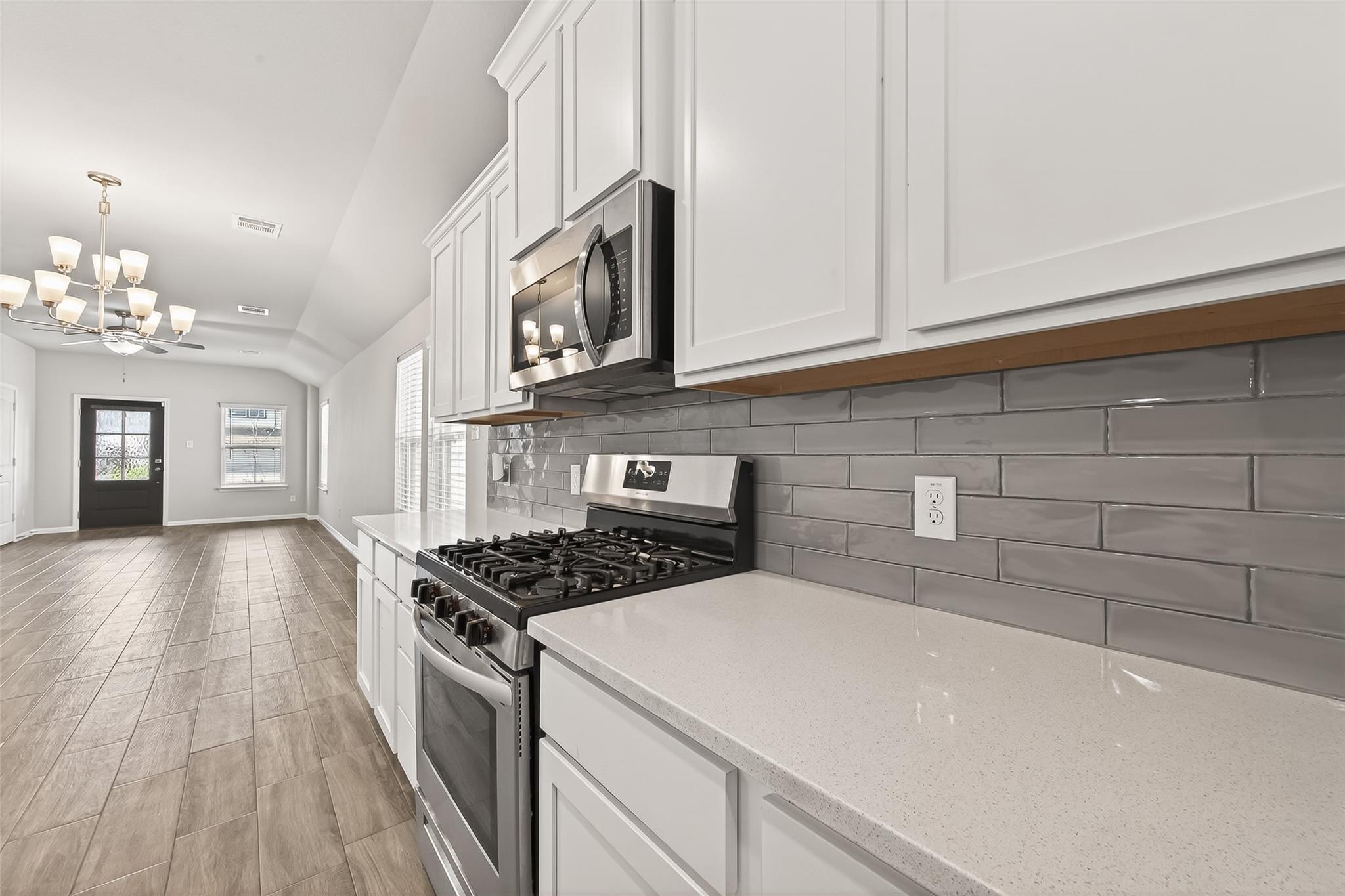 6823 Escondido Drive