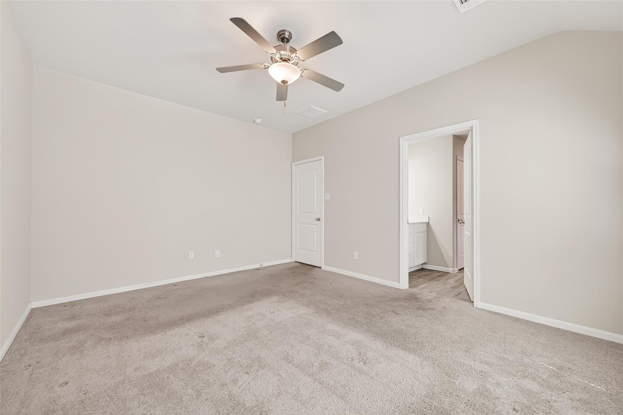 6823 Escondido Drive