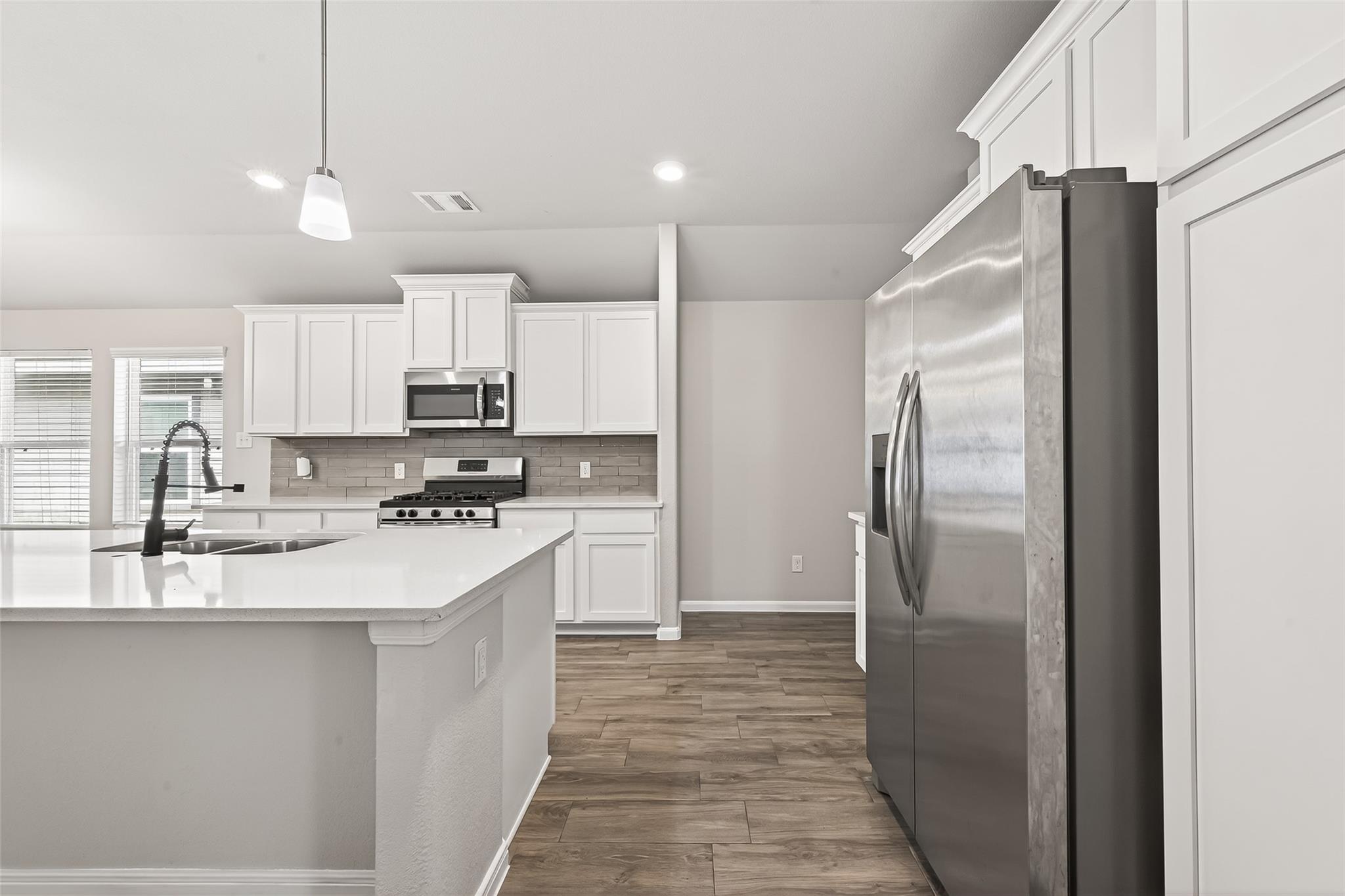 6823 Escondido Drive