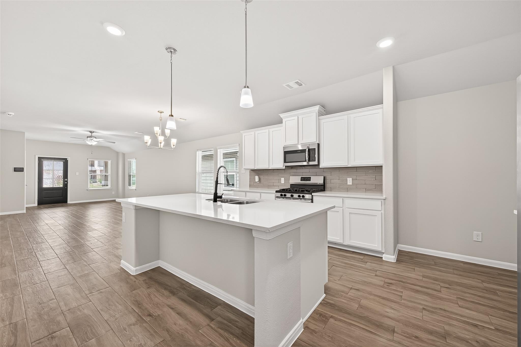 6823 Escondido Drive