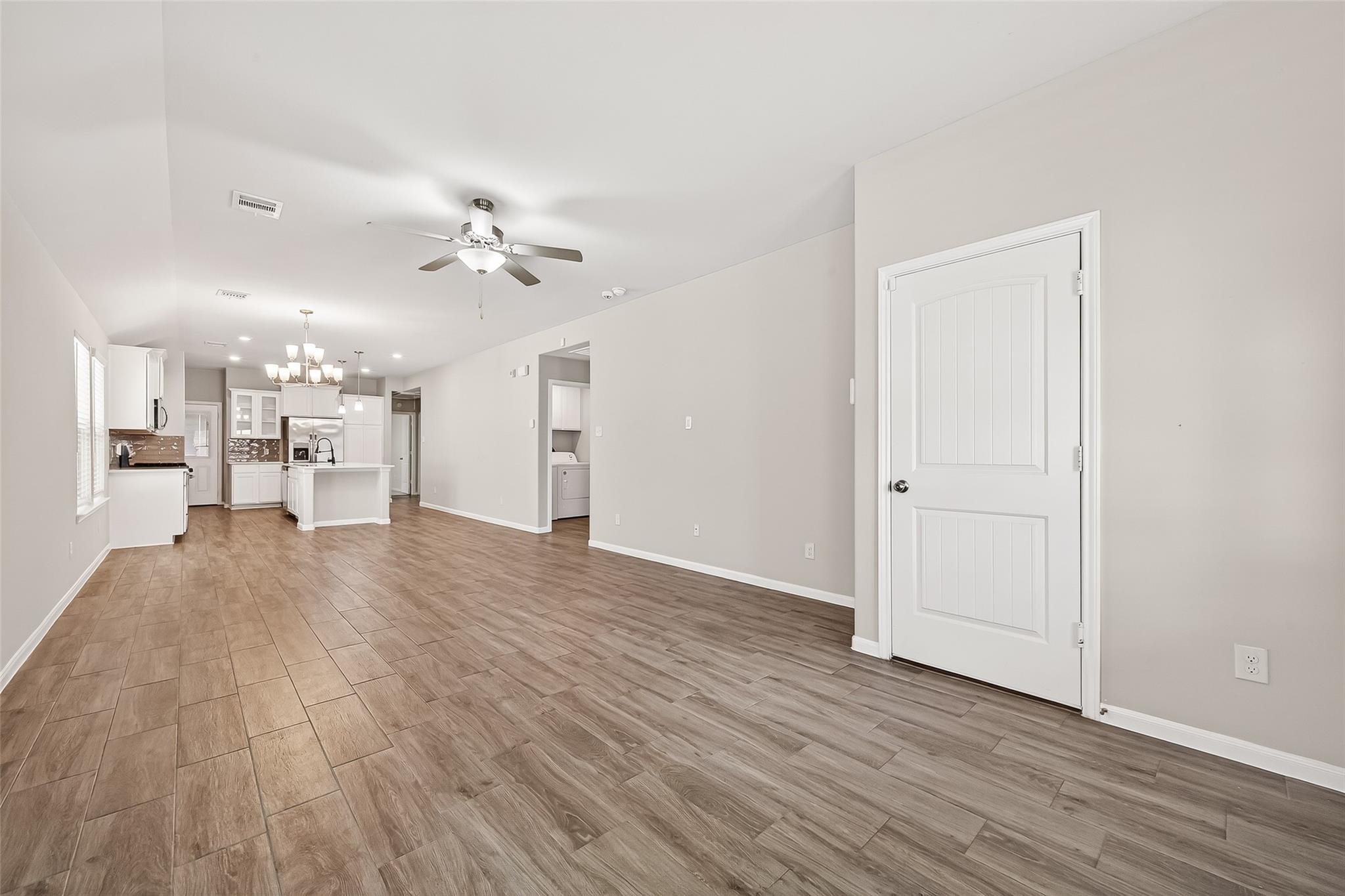 6823 Escondido Drive