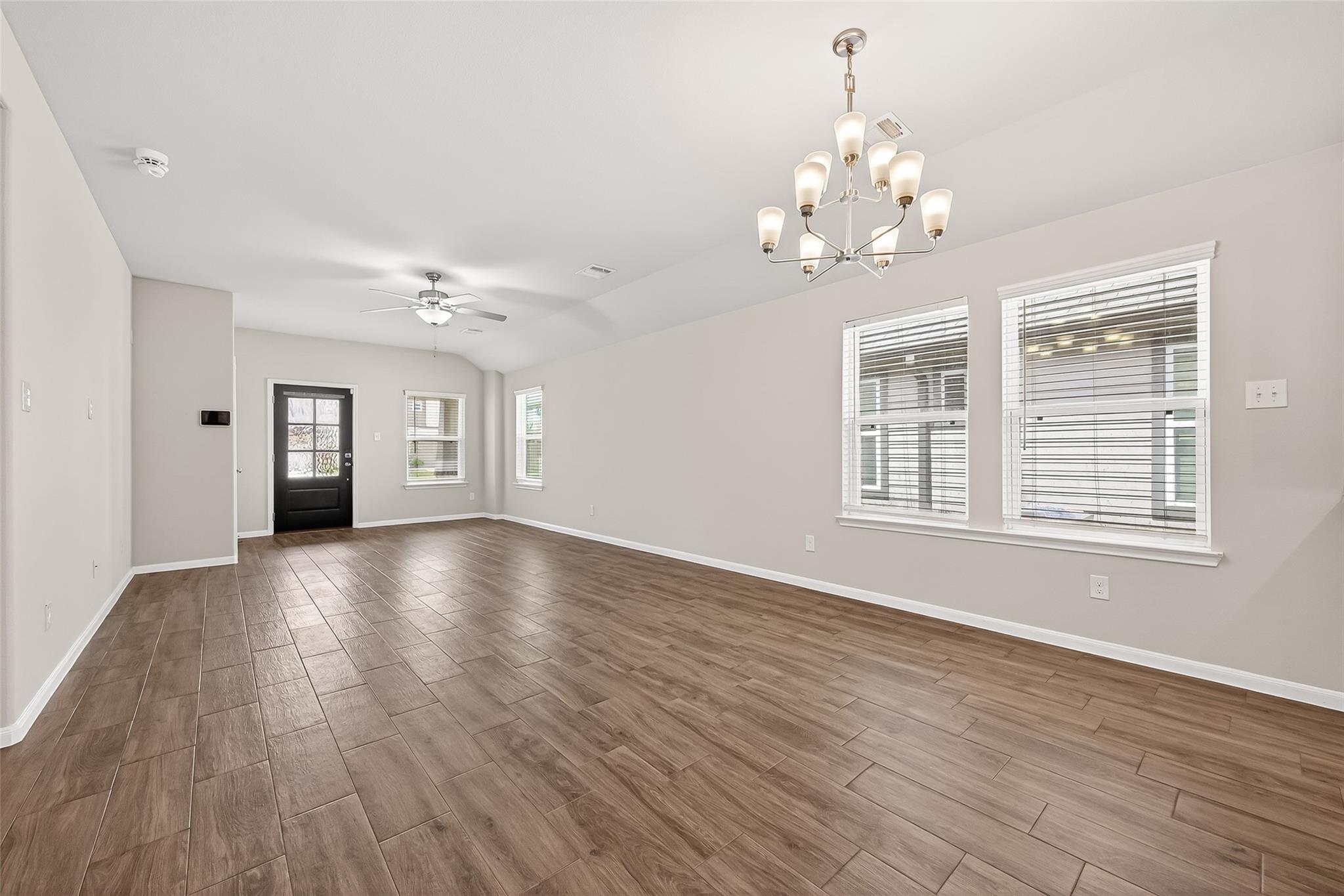 6823 Escondido Drive