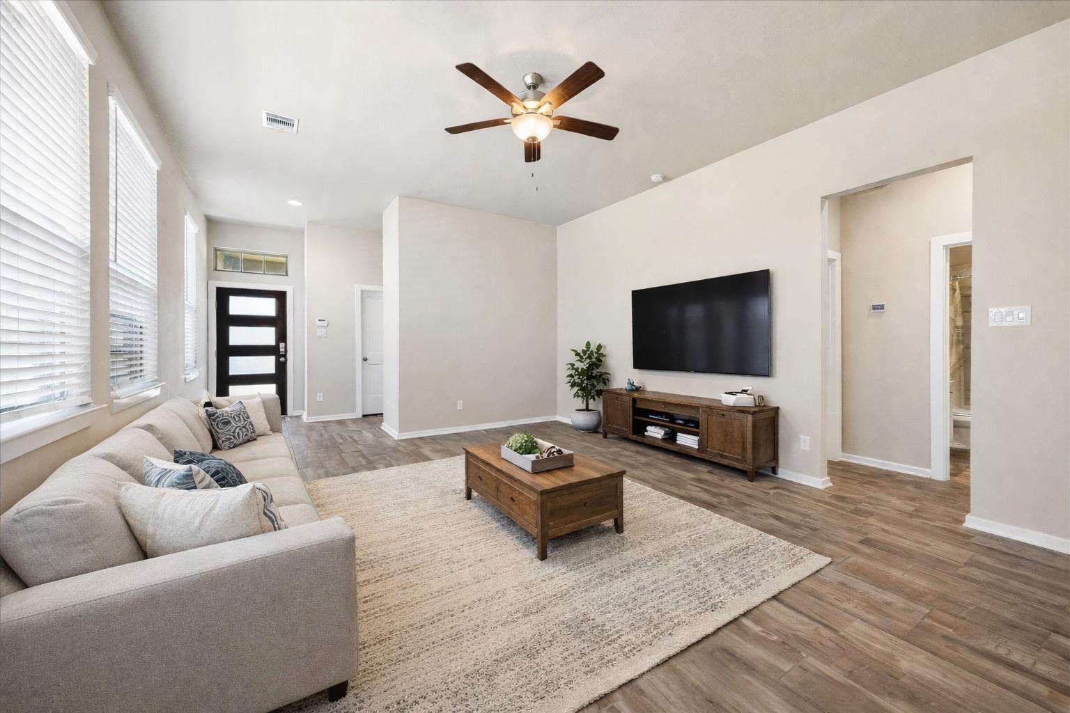 7043 Coneflower Creek