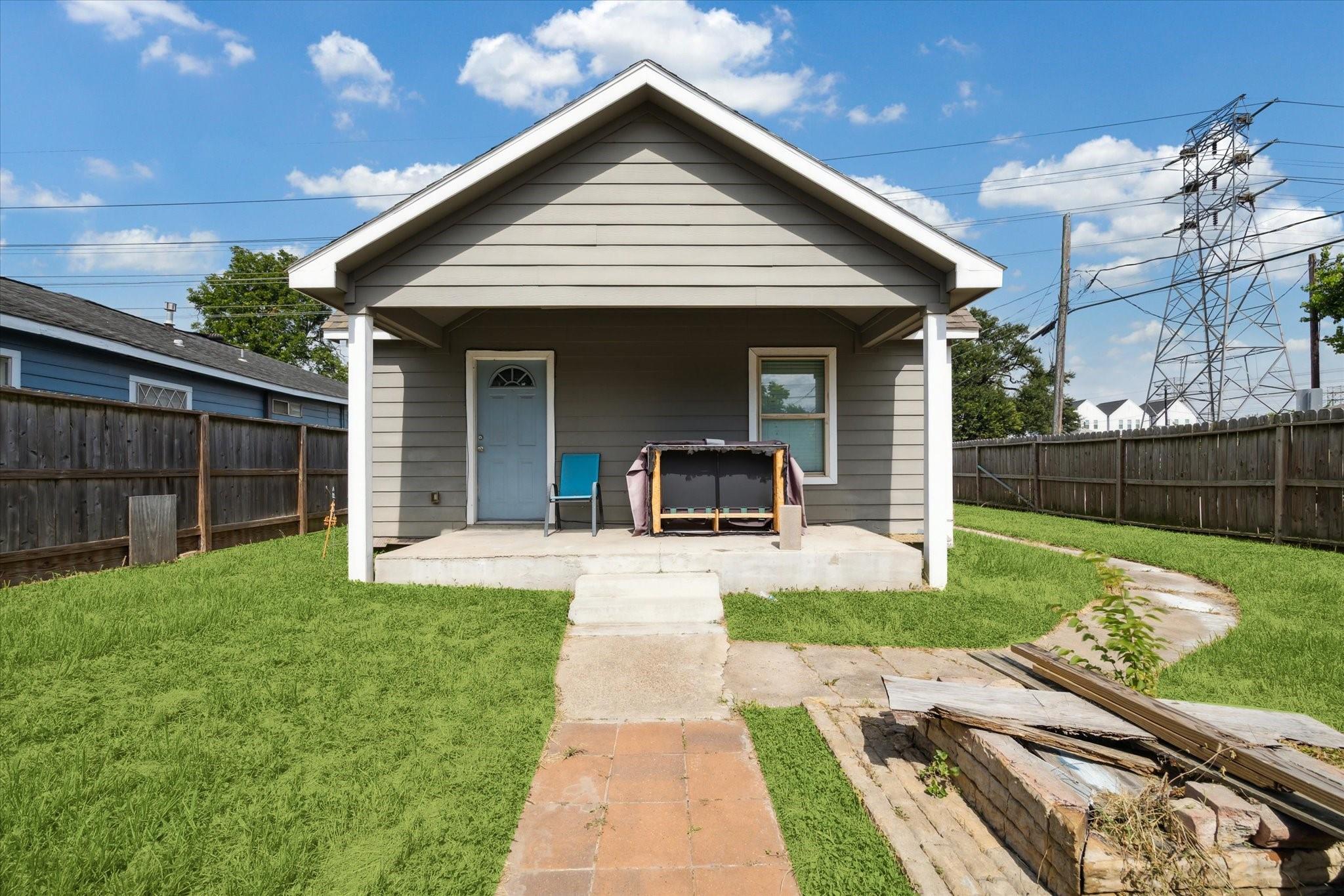 2802 Hardy Street