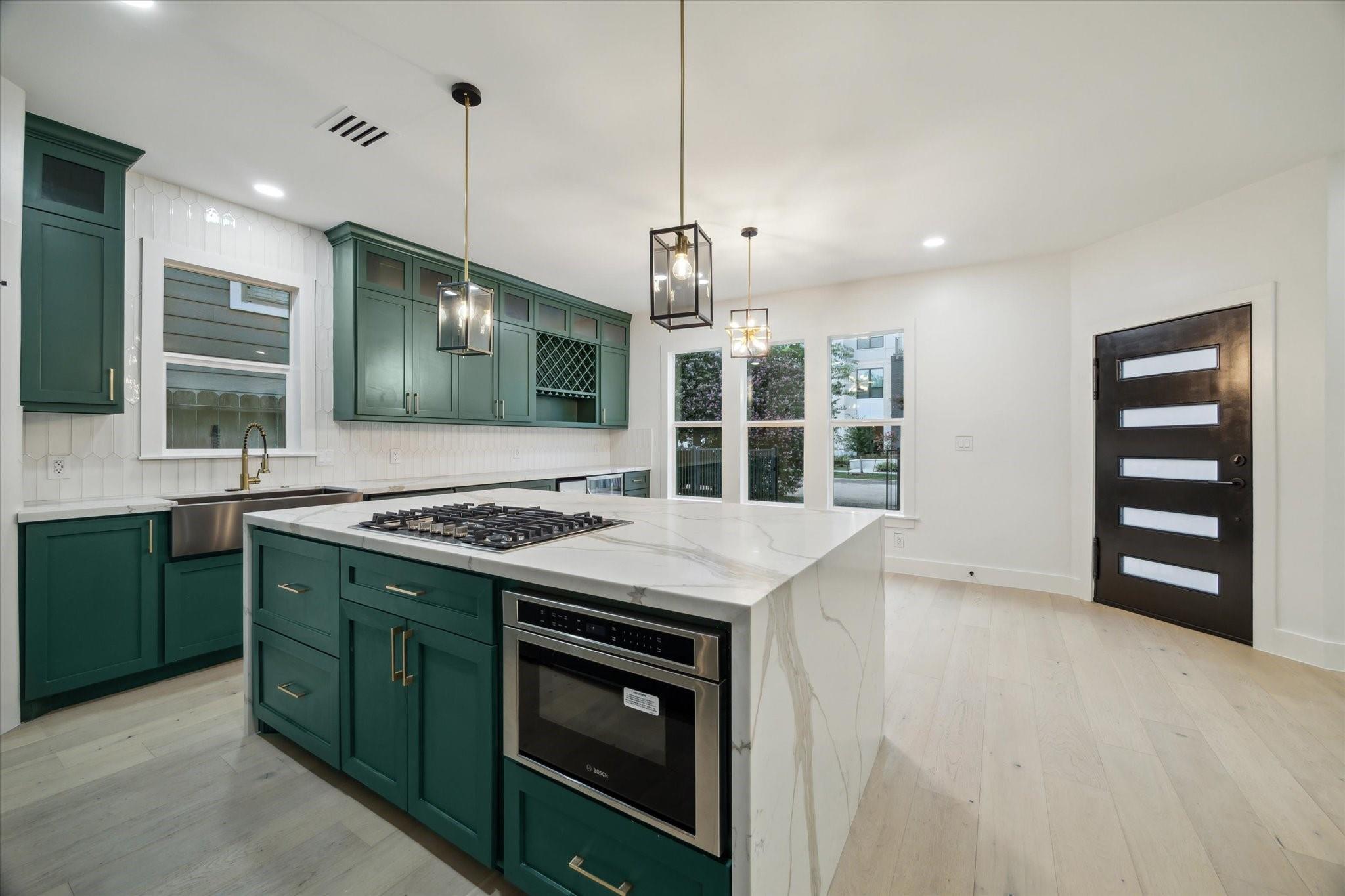 318 W 24th Street