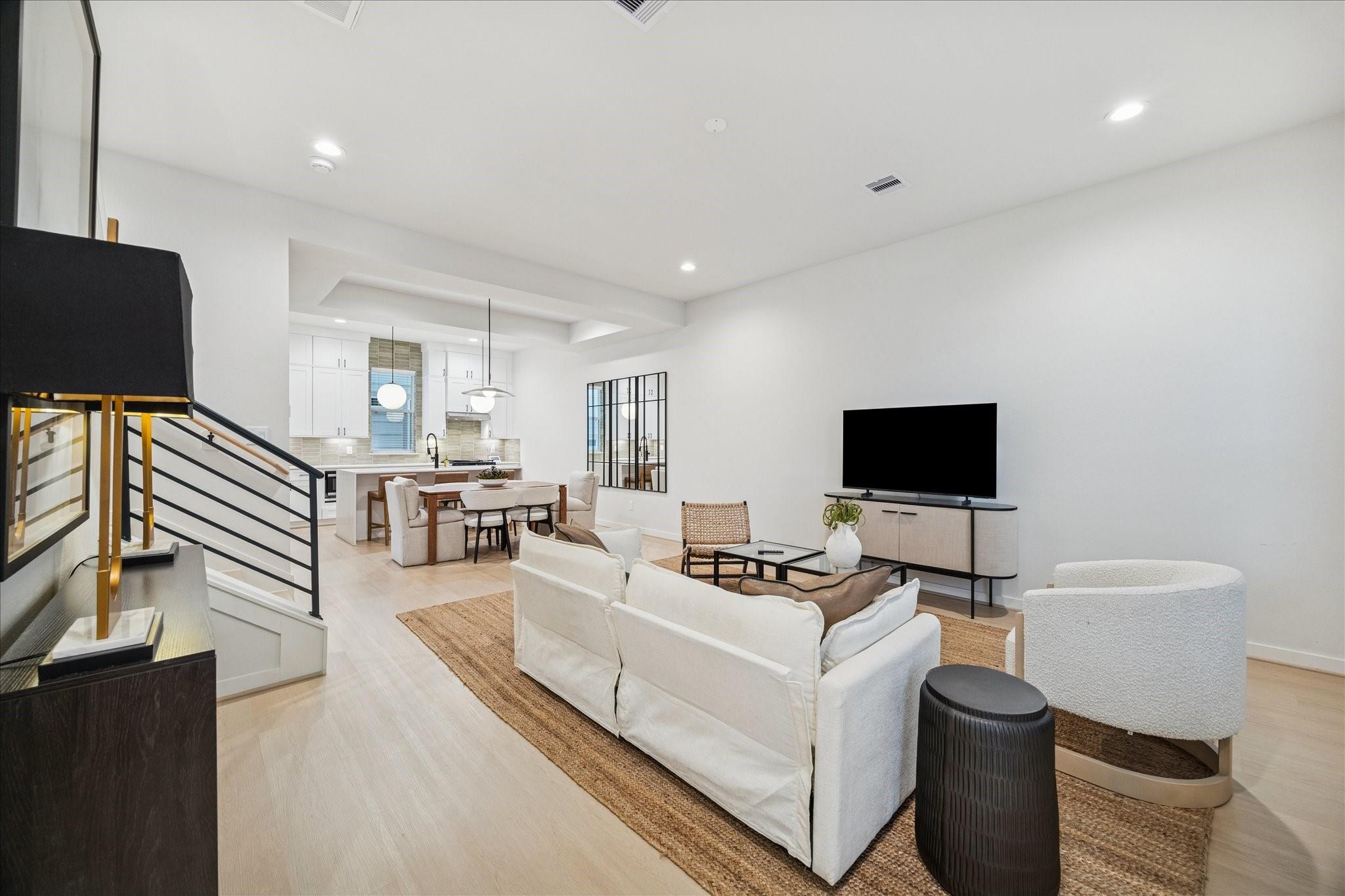 811 Thornton Road Unit: E