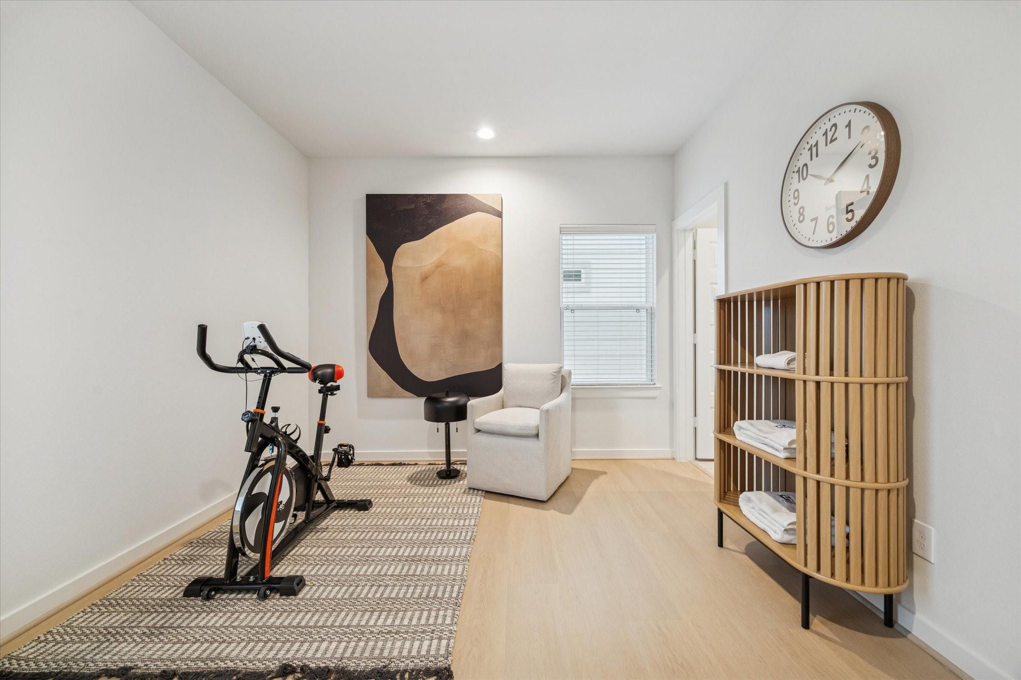 811 Thornton Road Unit: E