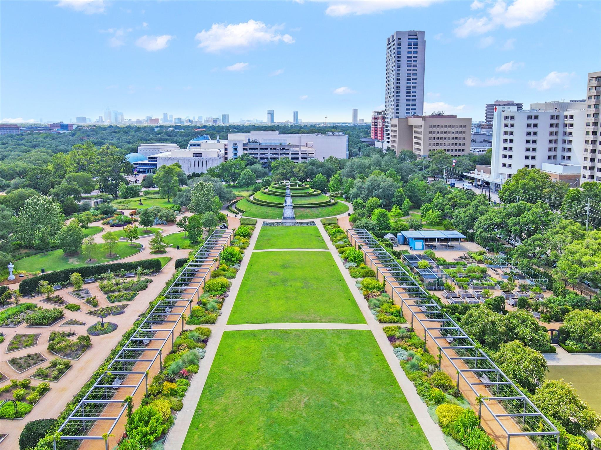 1400 Hermann Drive # 15D