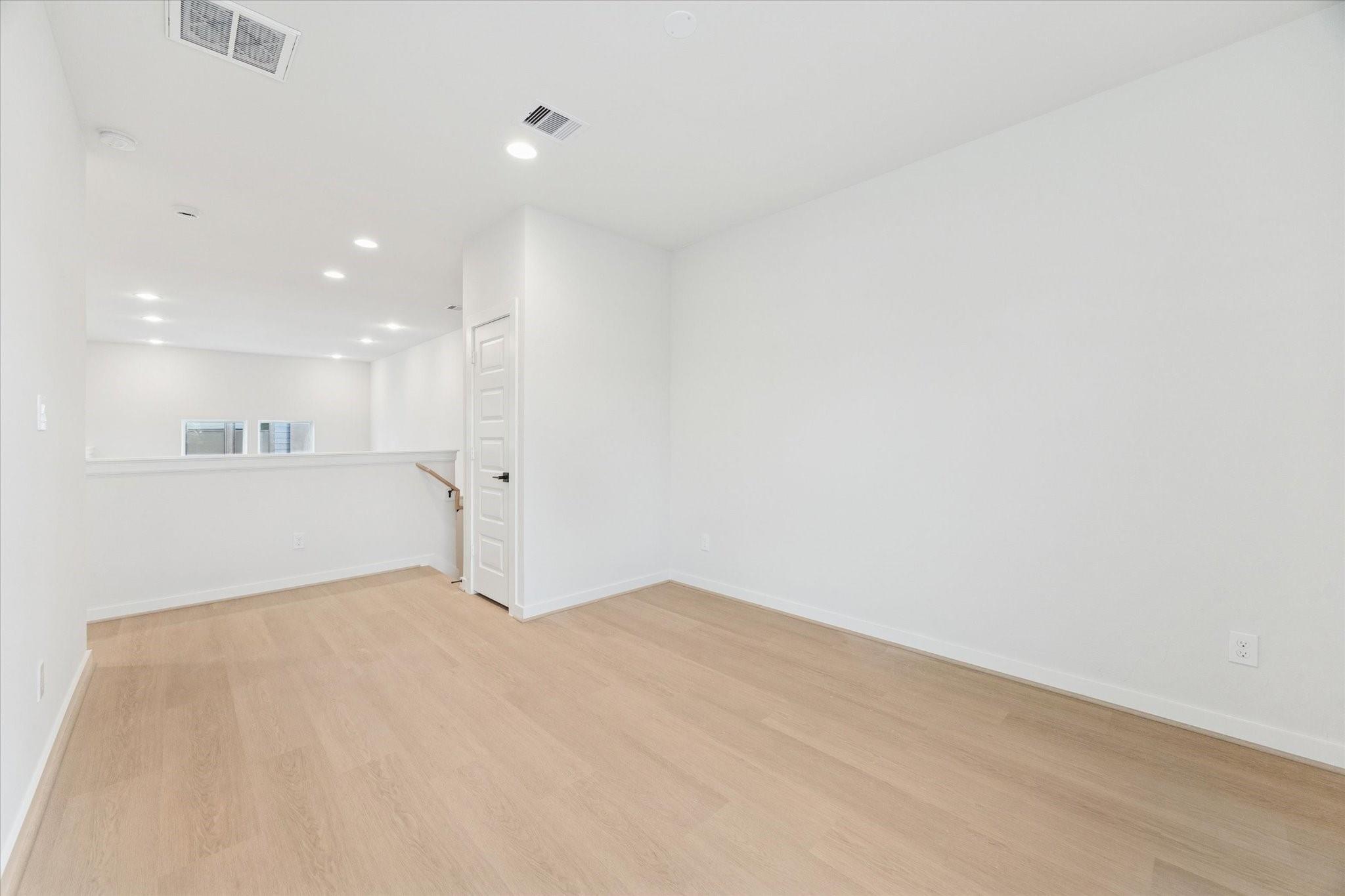 817 Thornton Road Unit: E