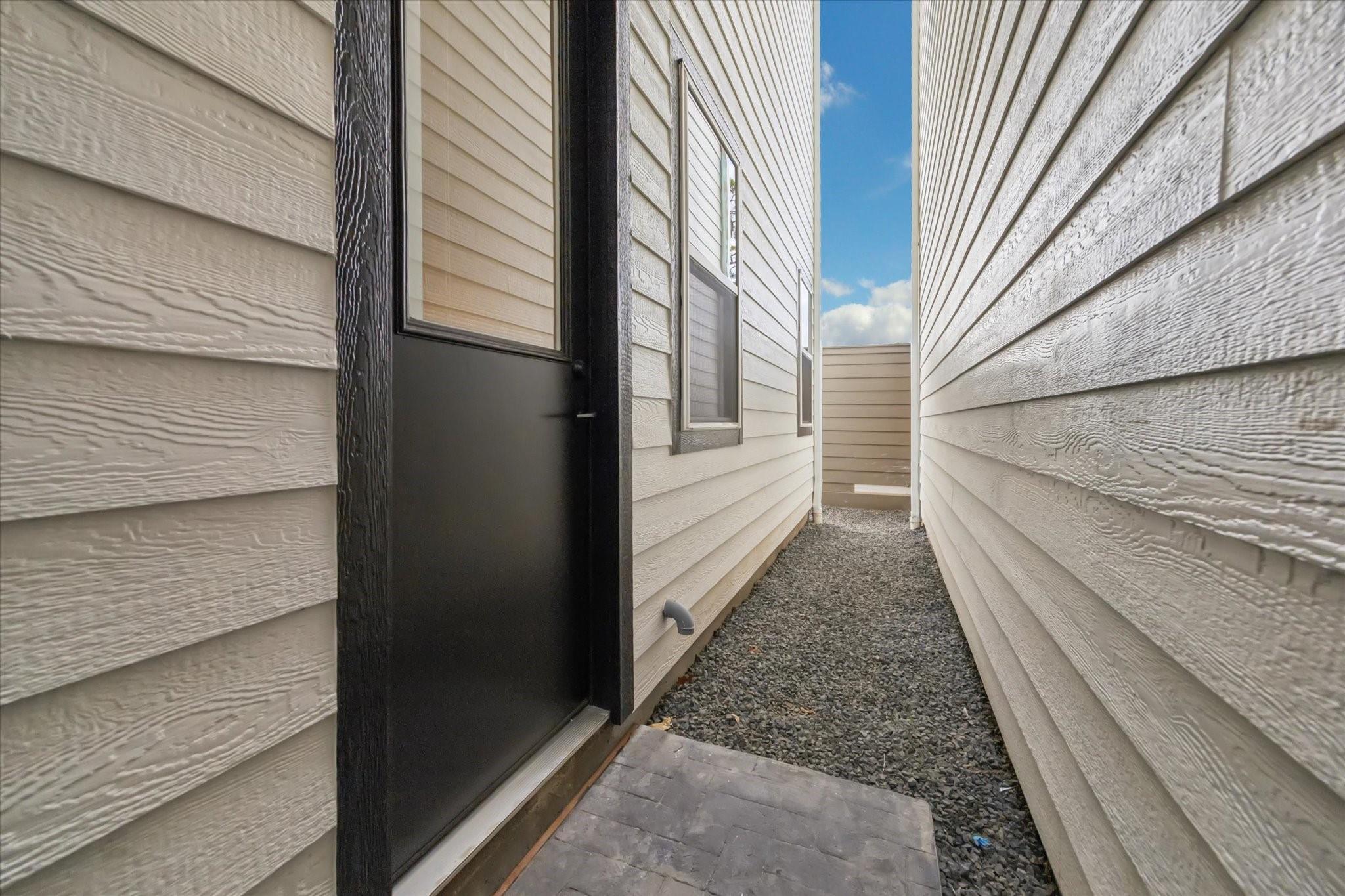 817 Thornton Road Unit: E