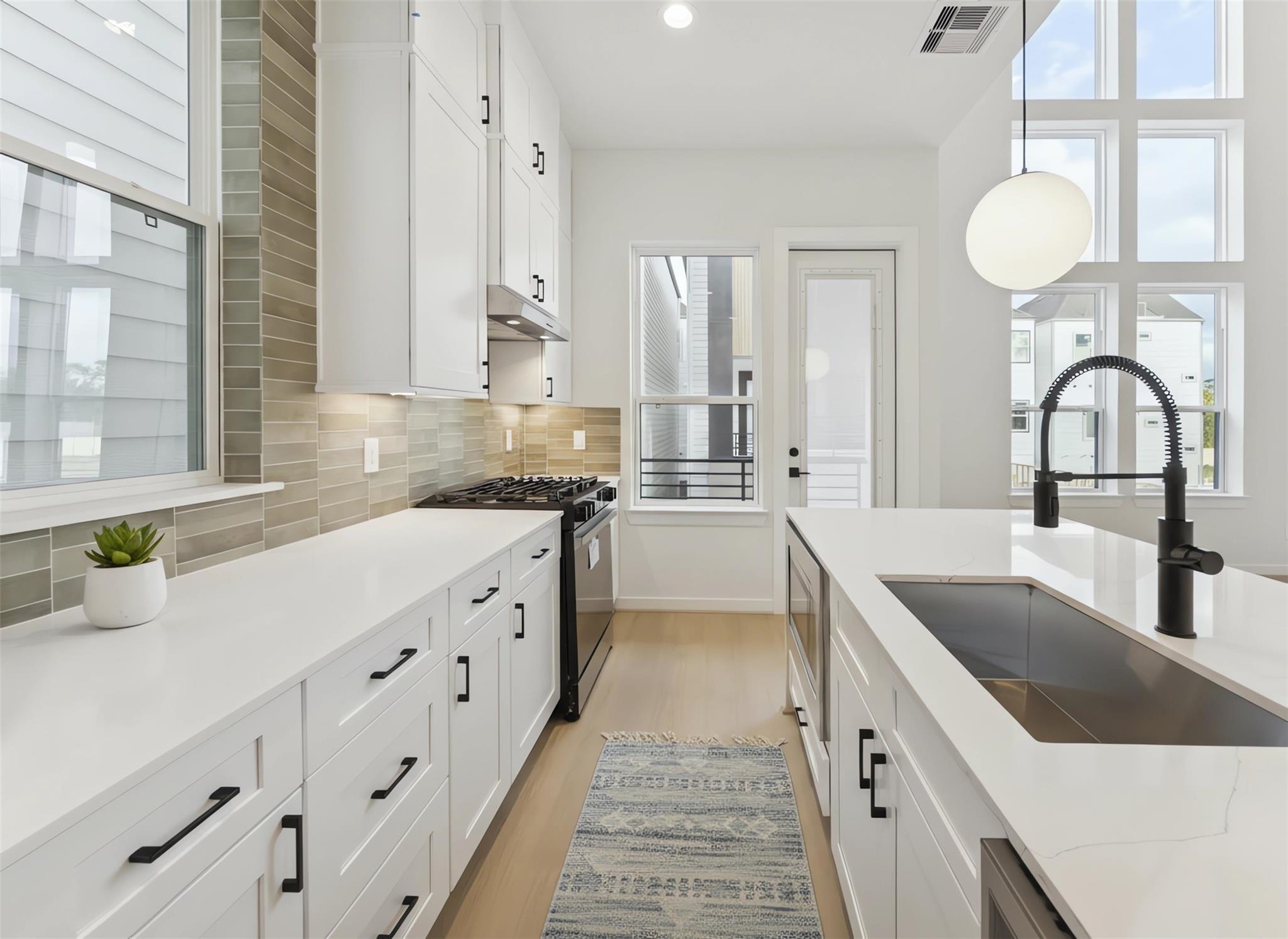 817 Thornton Road Unit: E