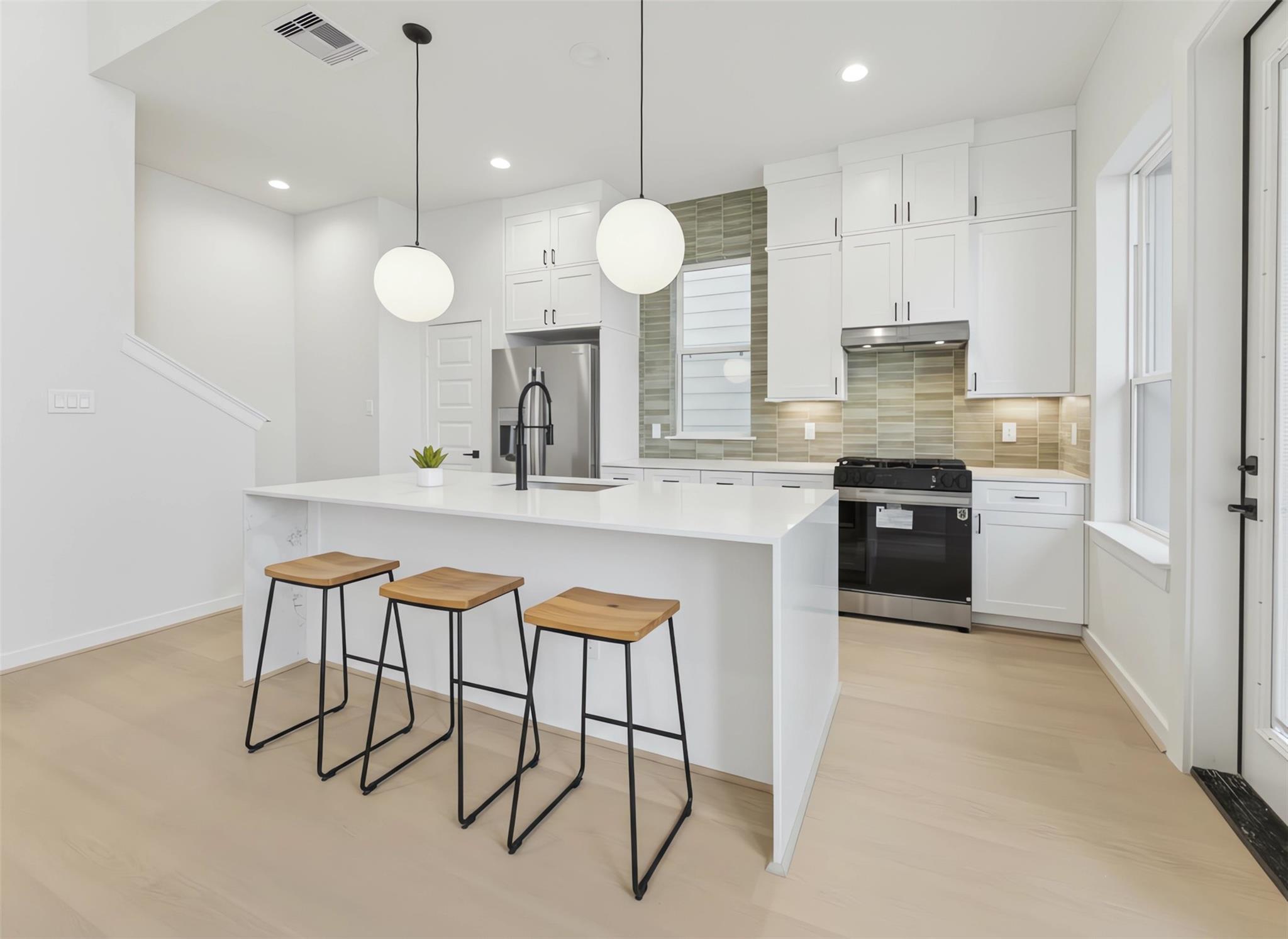 817 Thornton Road Unit: E