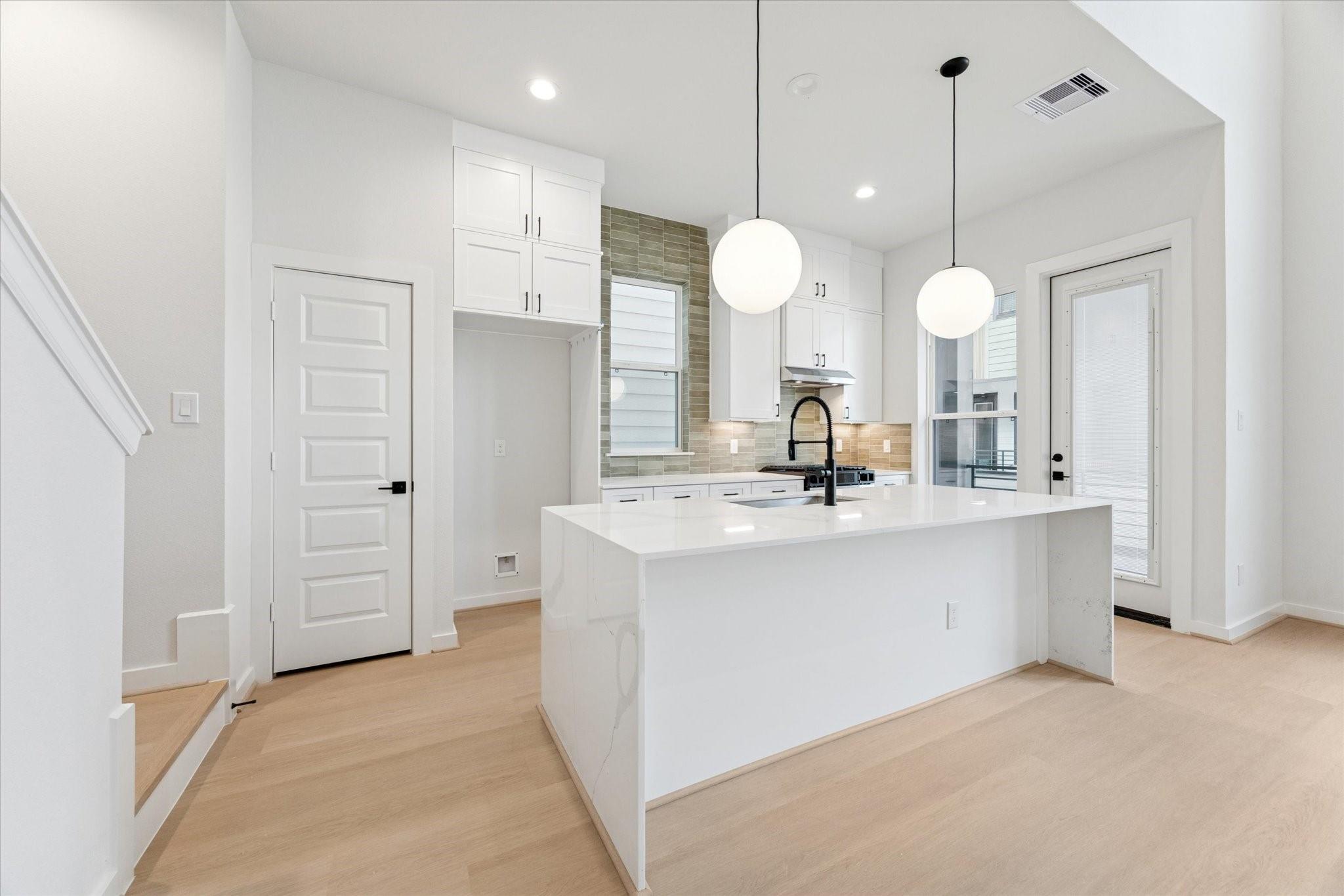 817 Thornton Road Unit: E