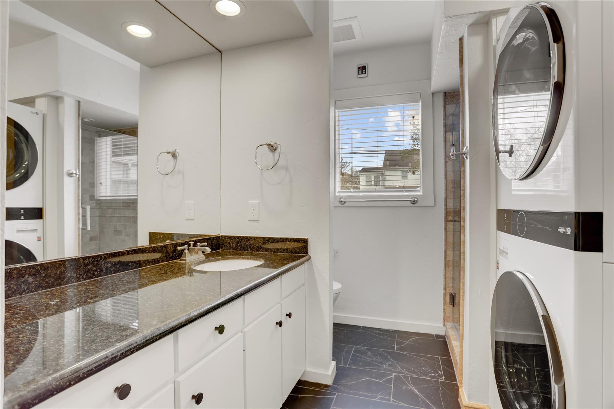 2412 Nottingham Street