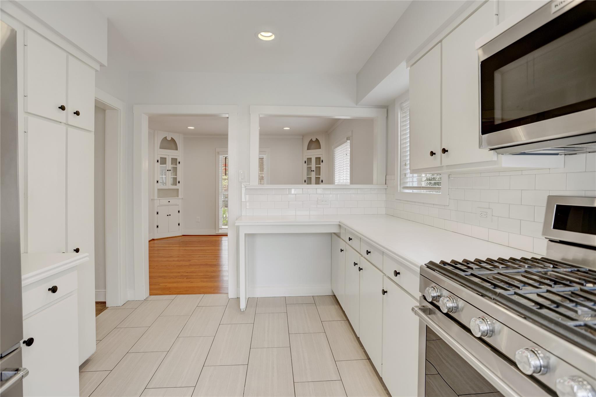 2412 Nottingham Street