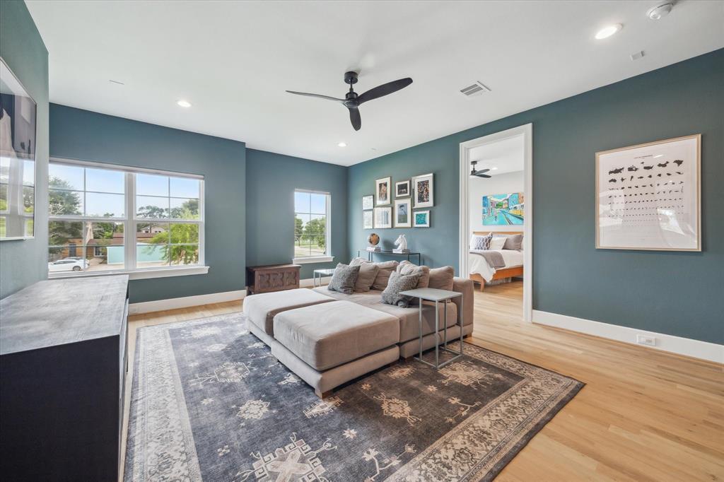 1558 Cheshire Lane