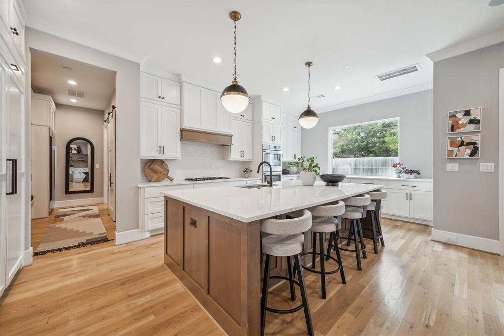 1558 Cheshire Lane