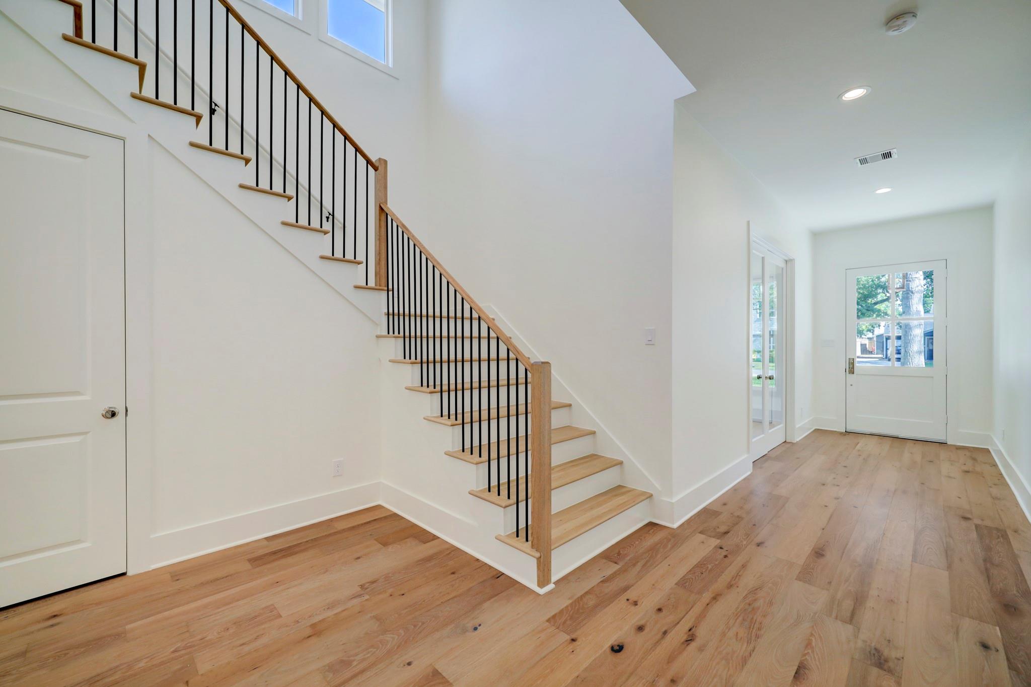 1046 Gardenia Drive