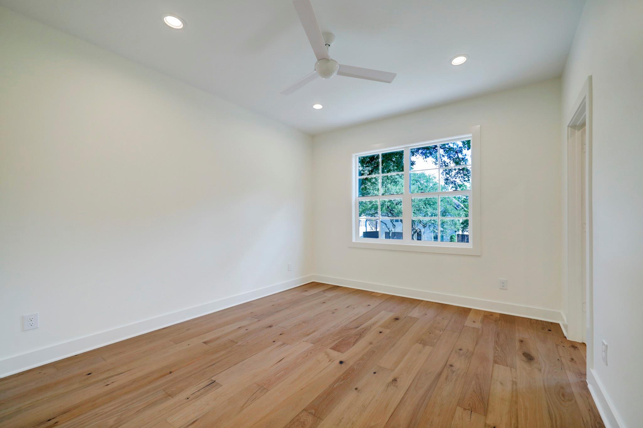 1046 Gardenia Drive