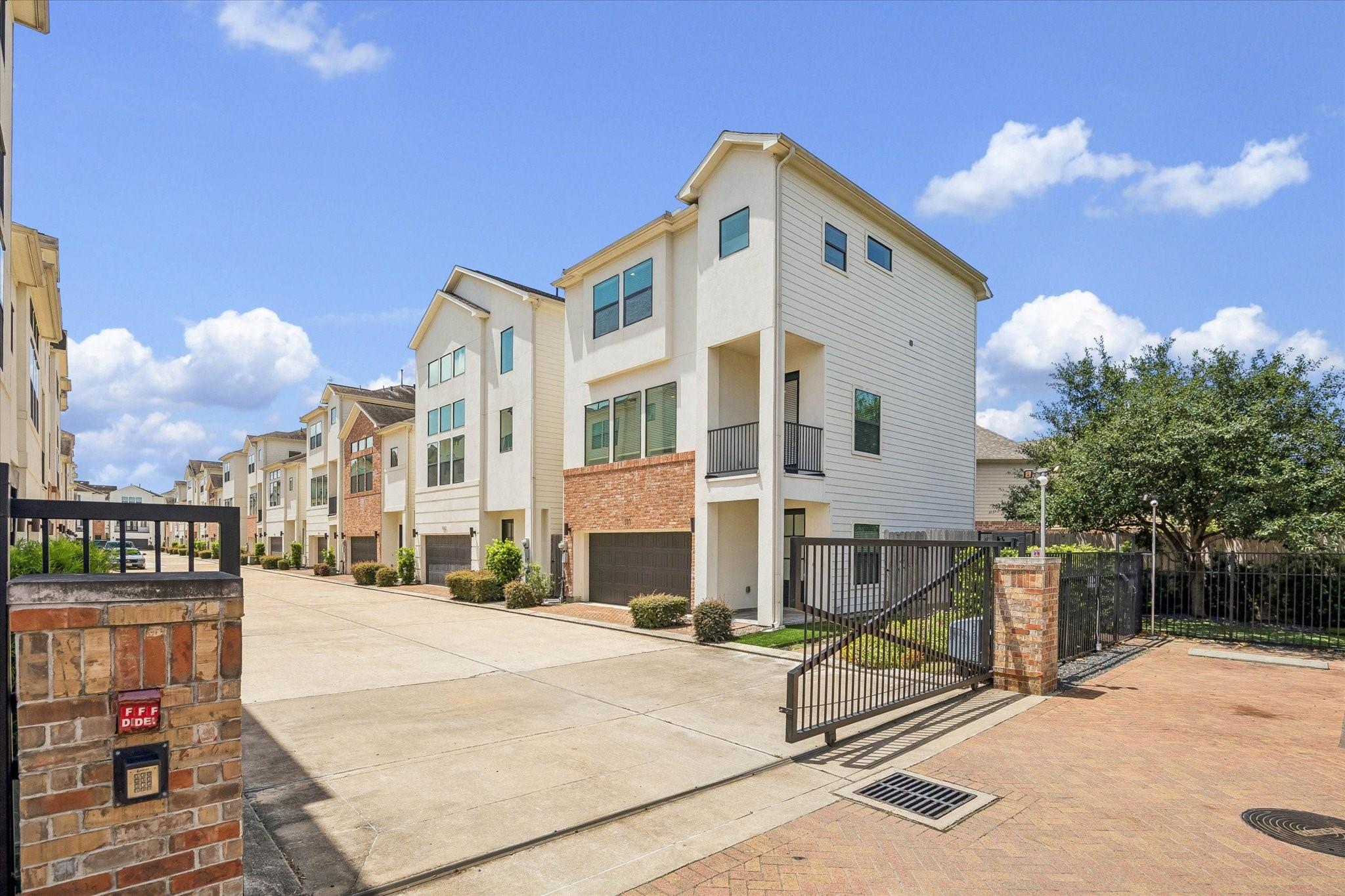 1029 Green Kensington Drive
