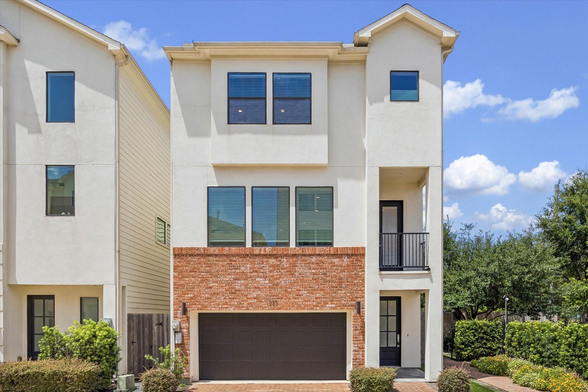 1029 Green Kensington Drive