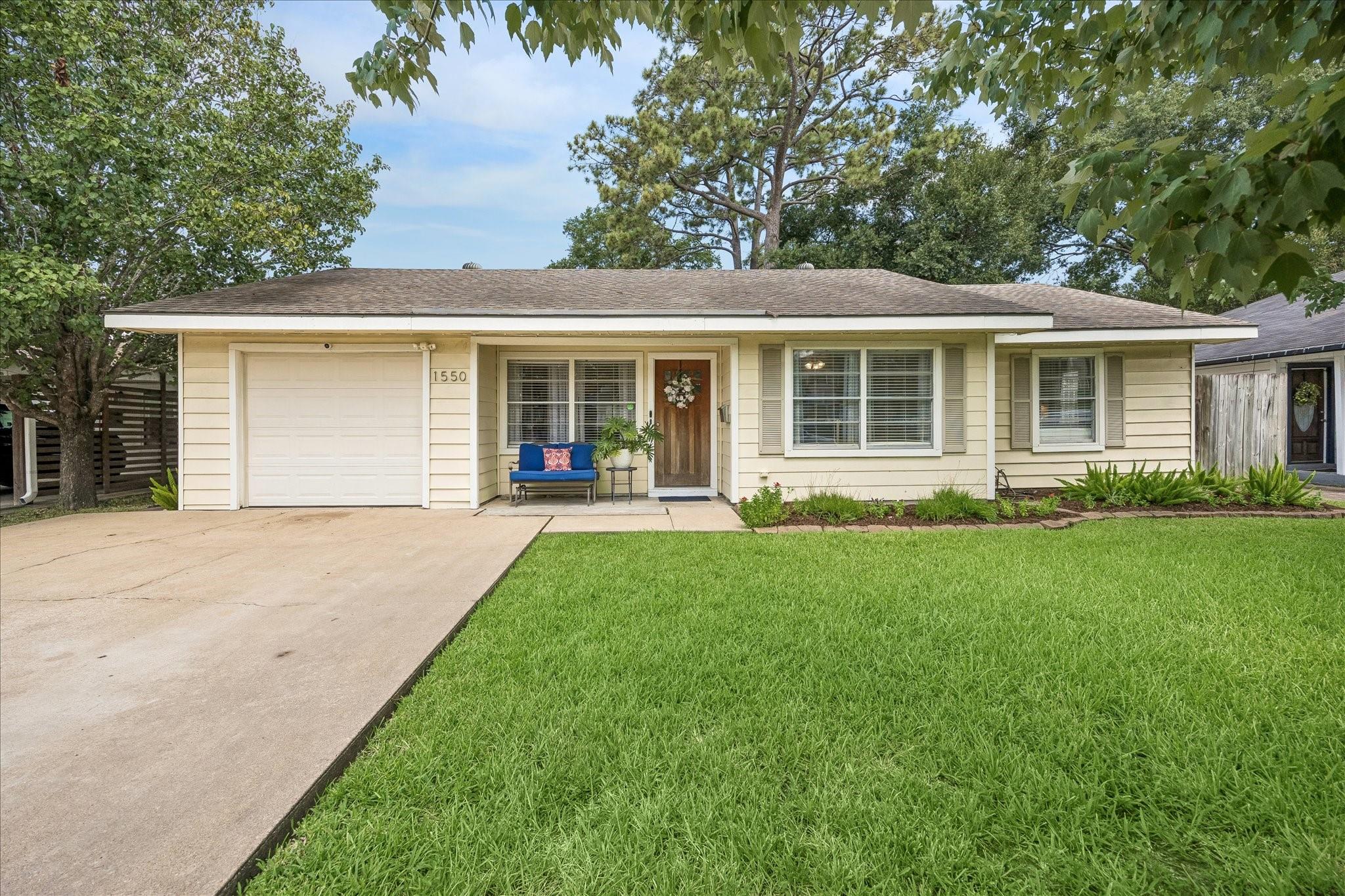 1550 Cheshire Lane