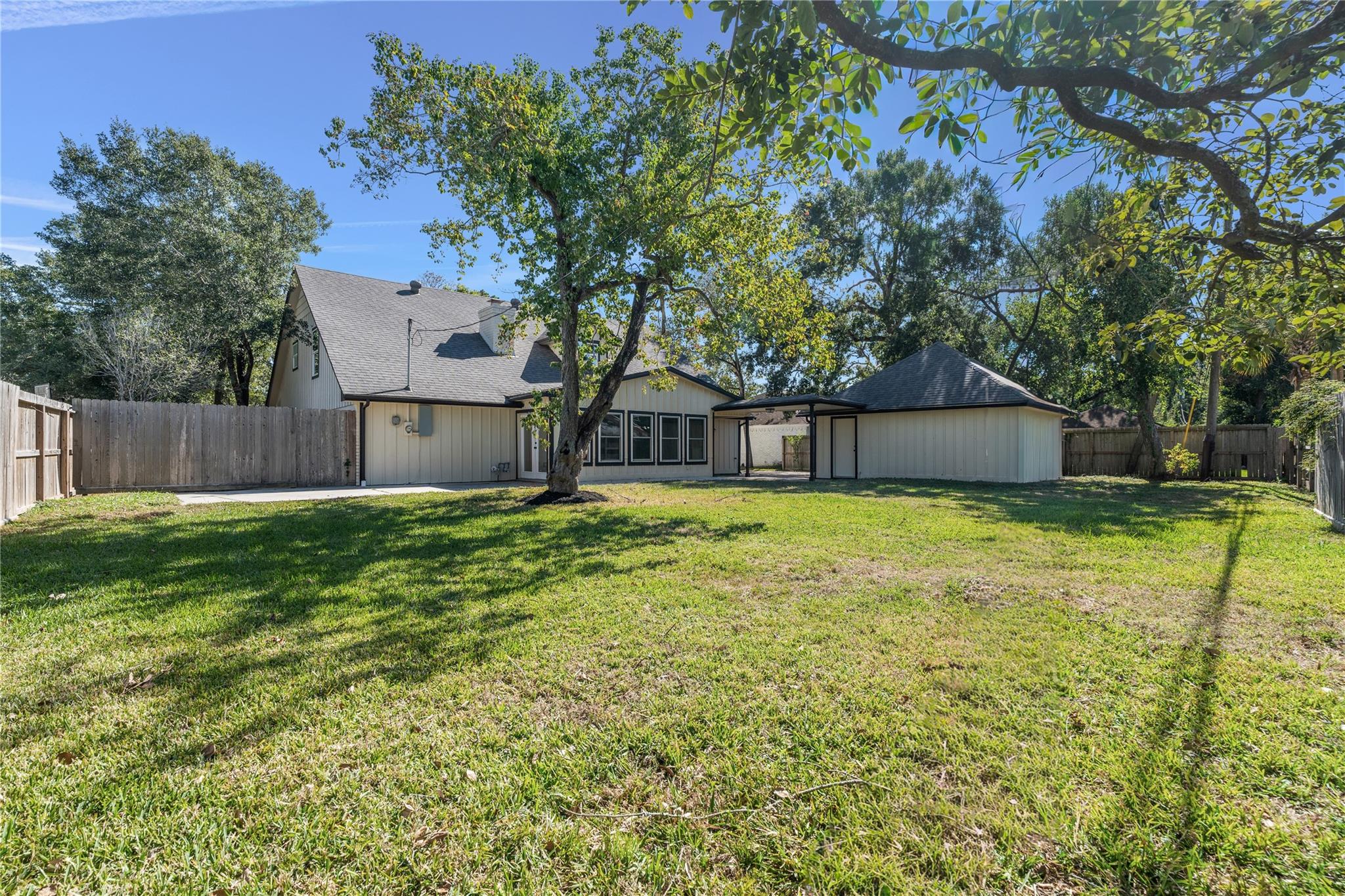 1119 Woodland Drive