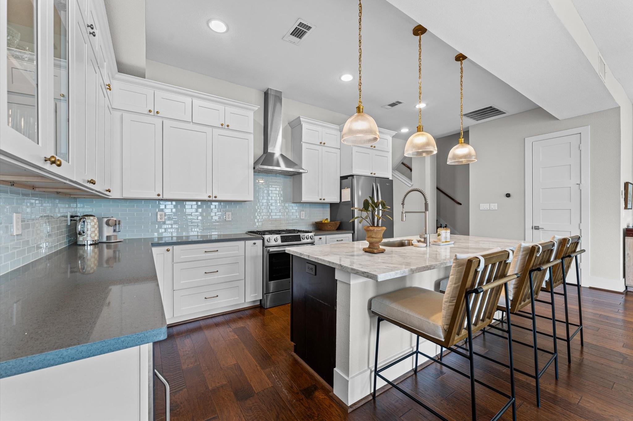 910 W 18th Street # B