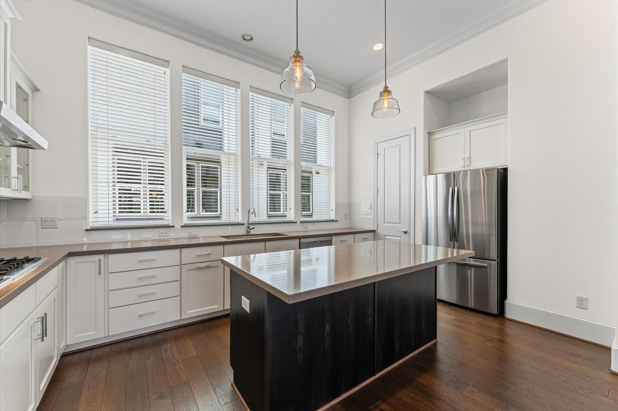 9635 Riddlewood Lane, Houston