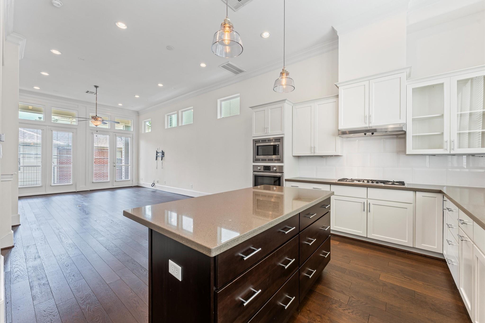 9635 Riddlewood Lane, Houston