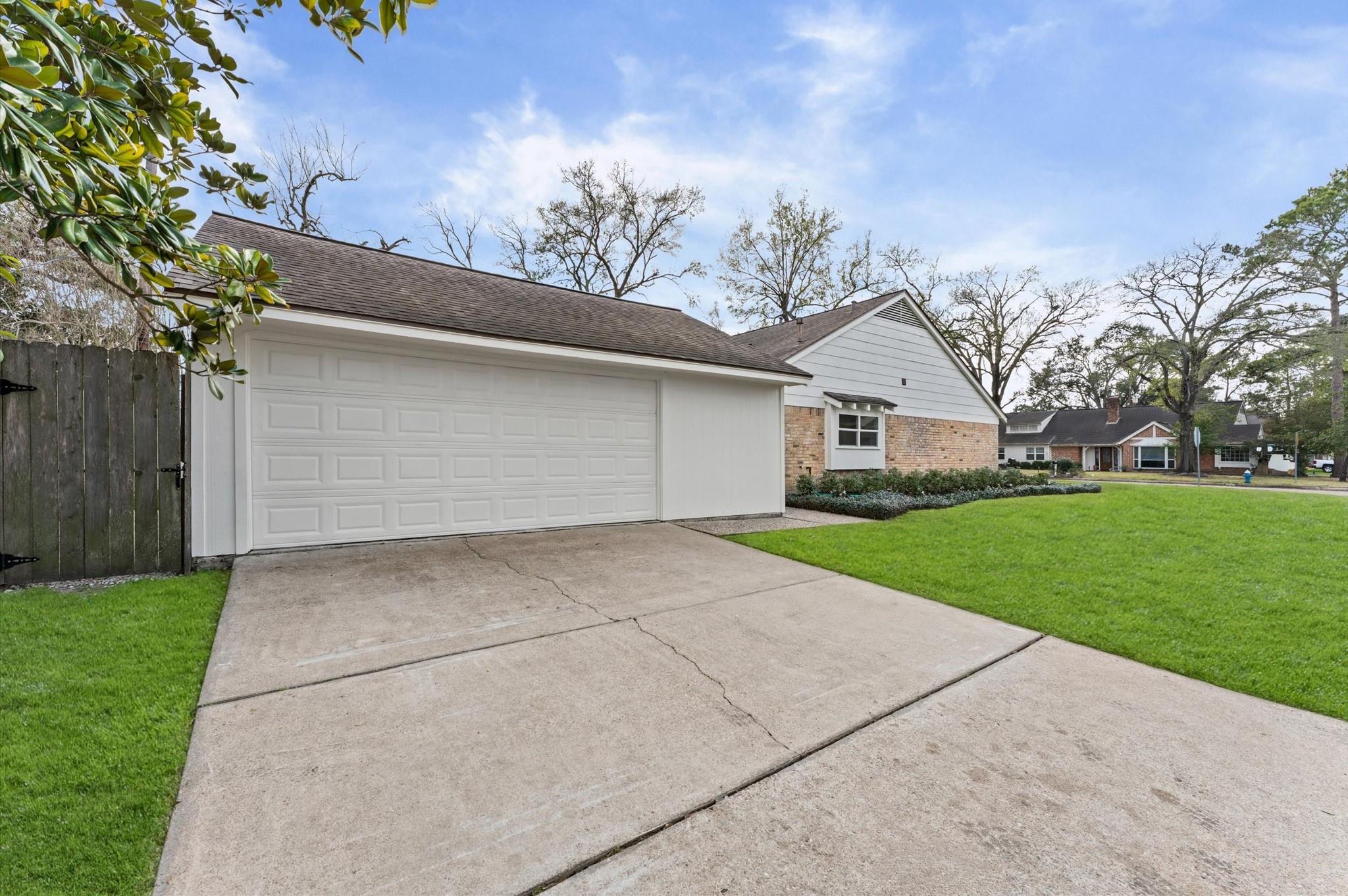 2630 Shadowdale Drive