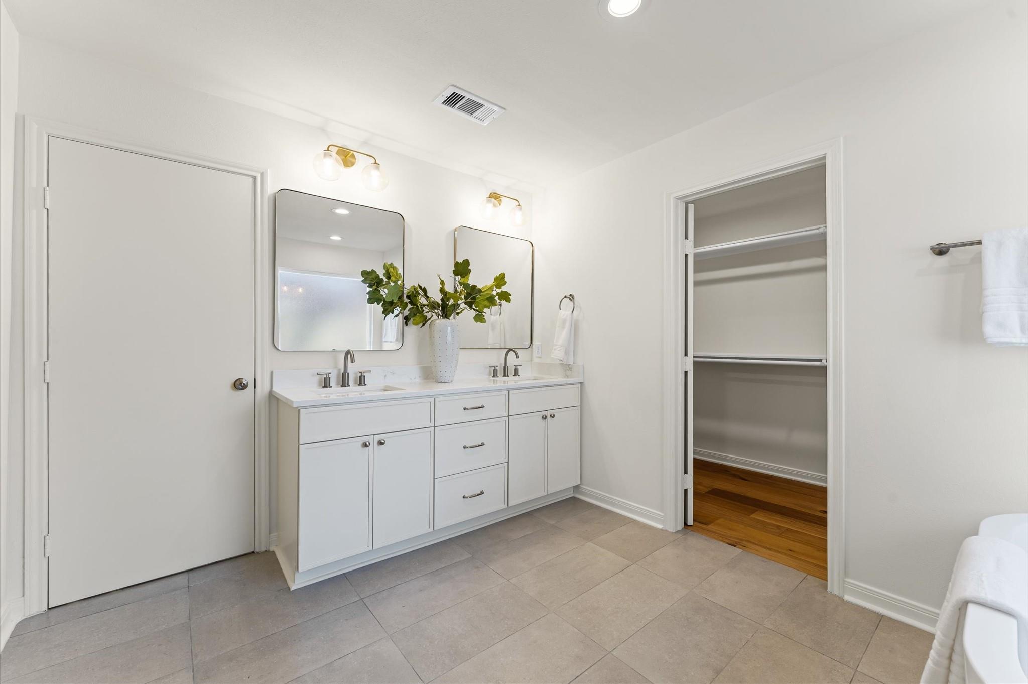 2630 Shadowdale Drive