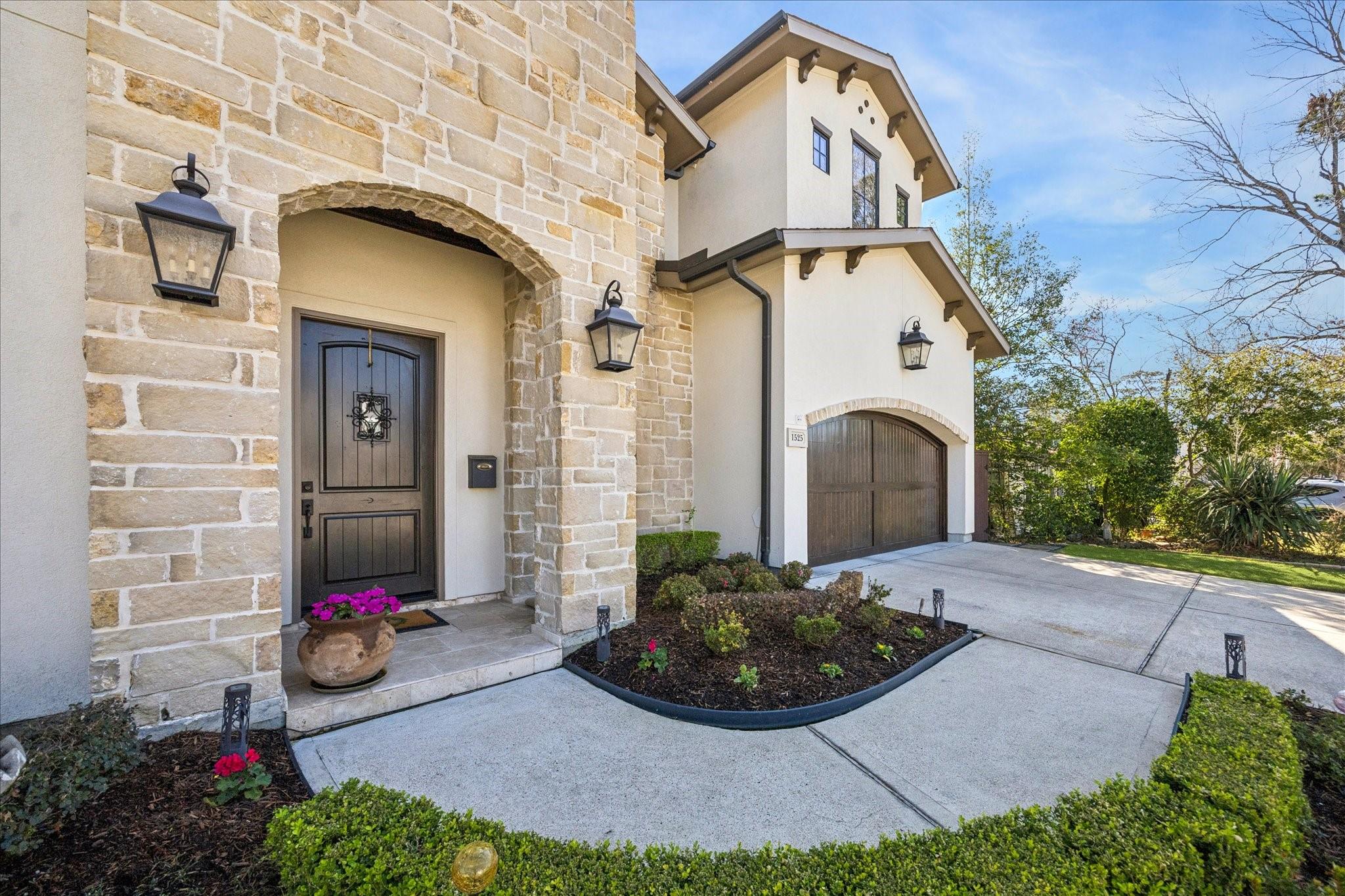 1525 Wakefield Drive