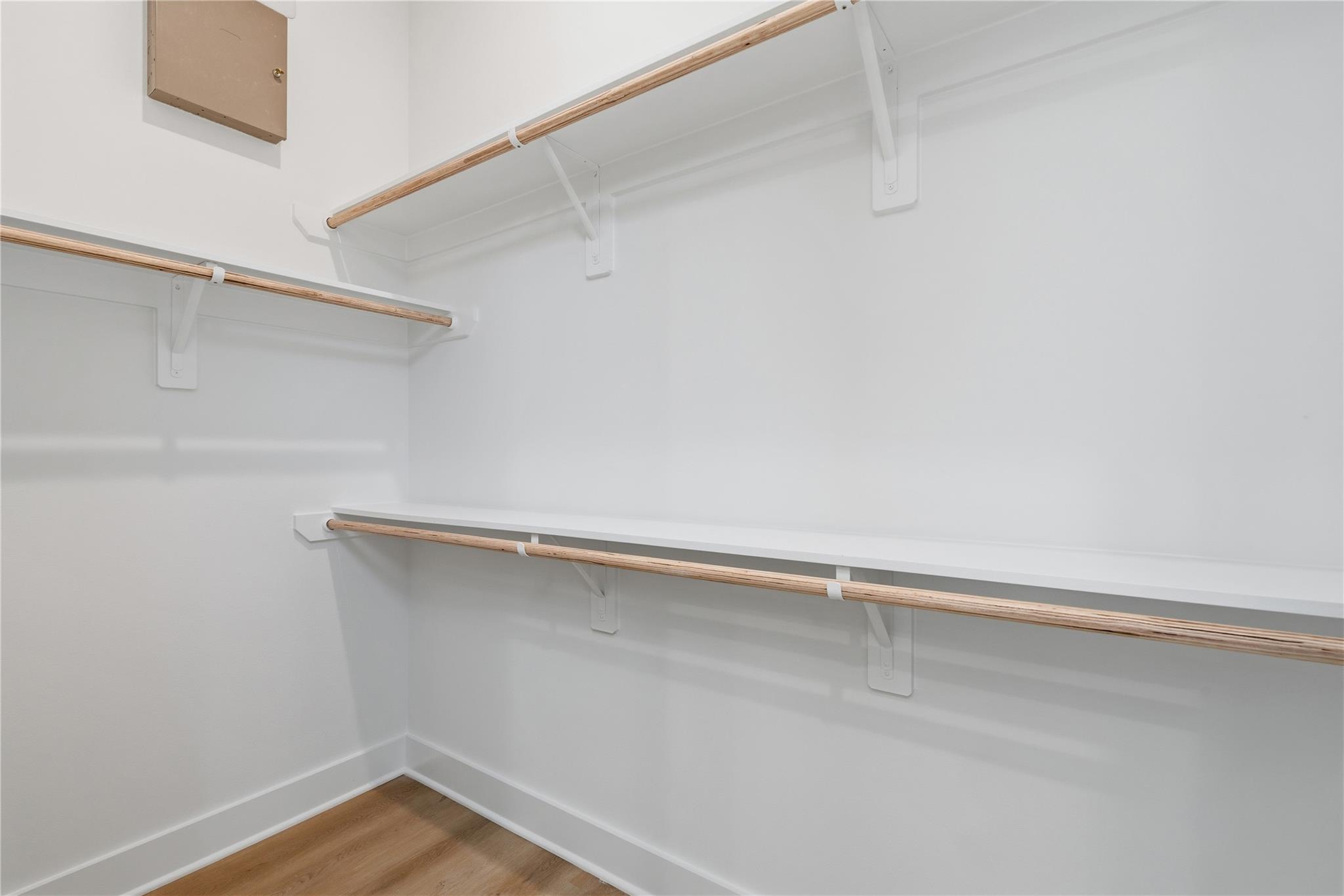 4608 Gunter Street Unit: A/B