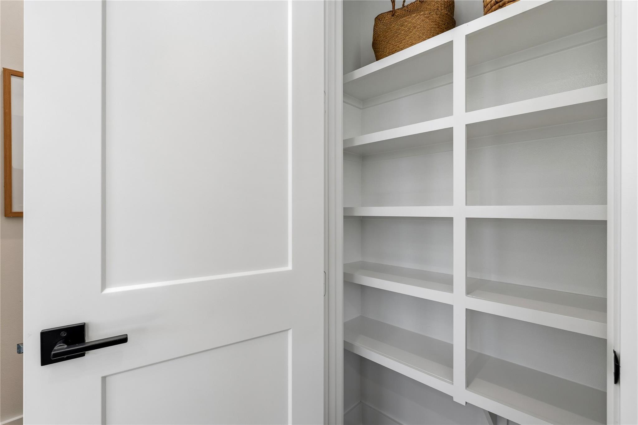 4608 Gunter Street Unit: A/B