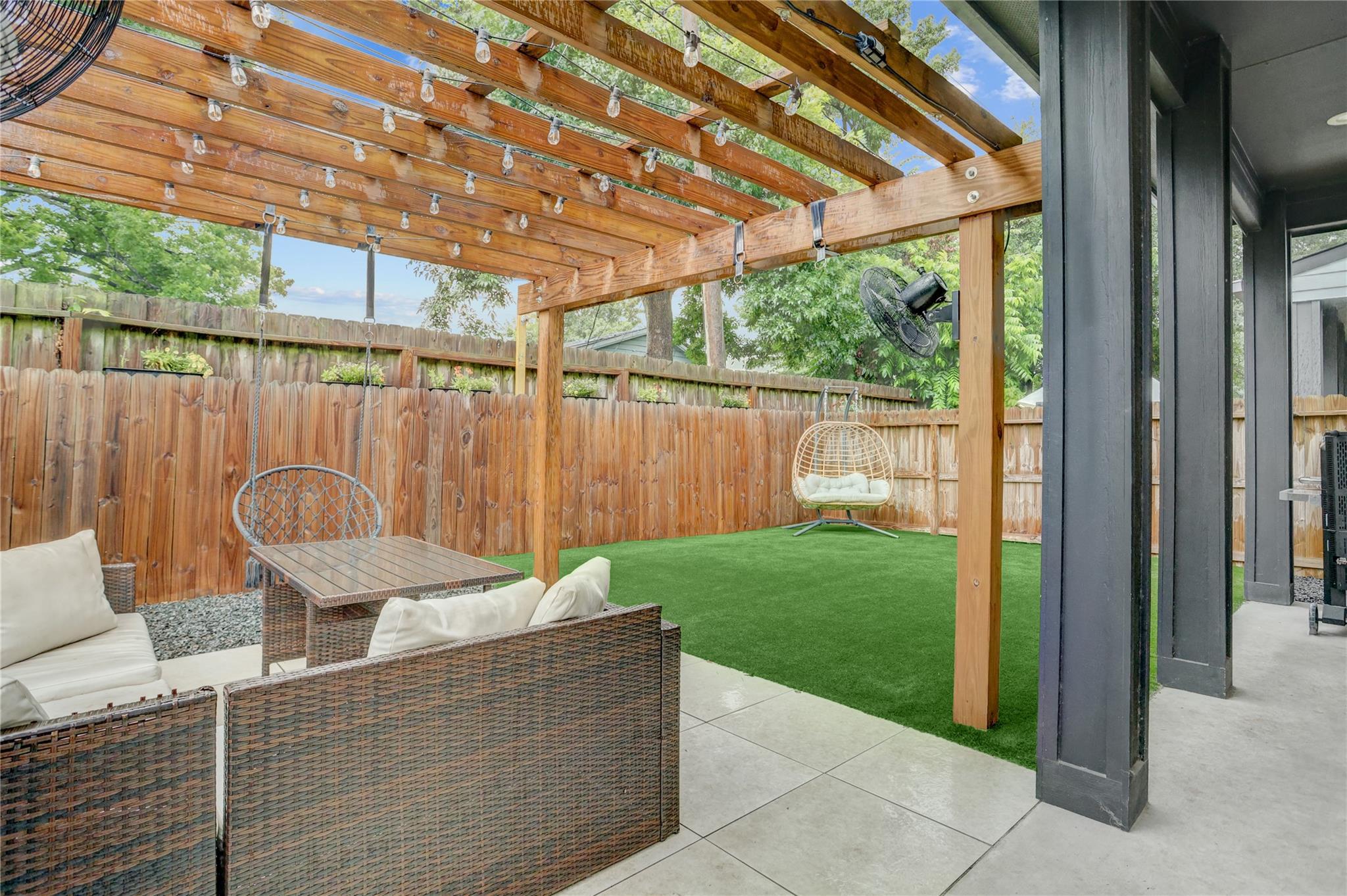 115 E 44th Street