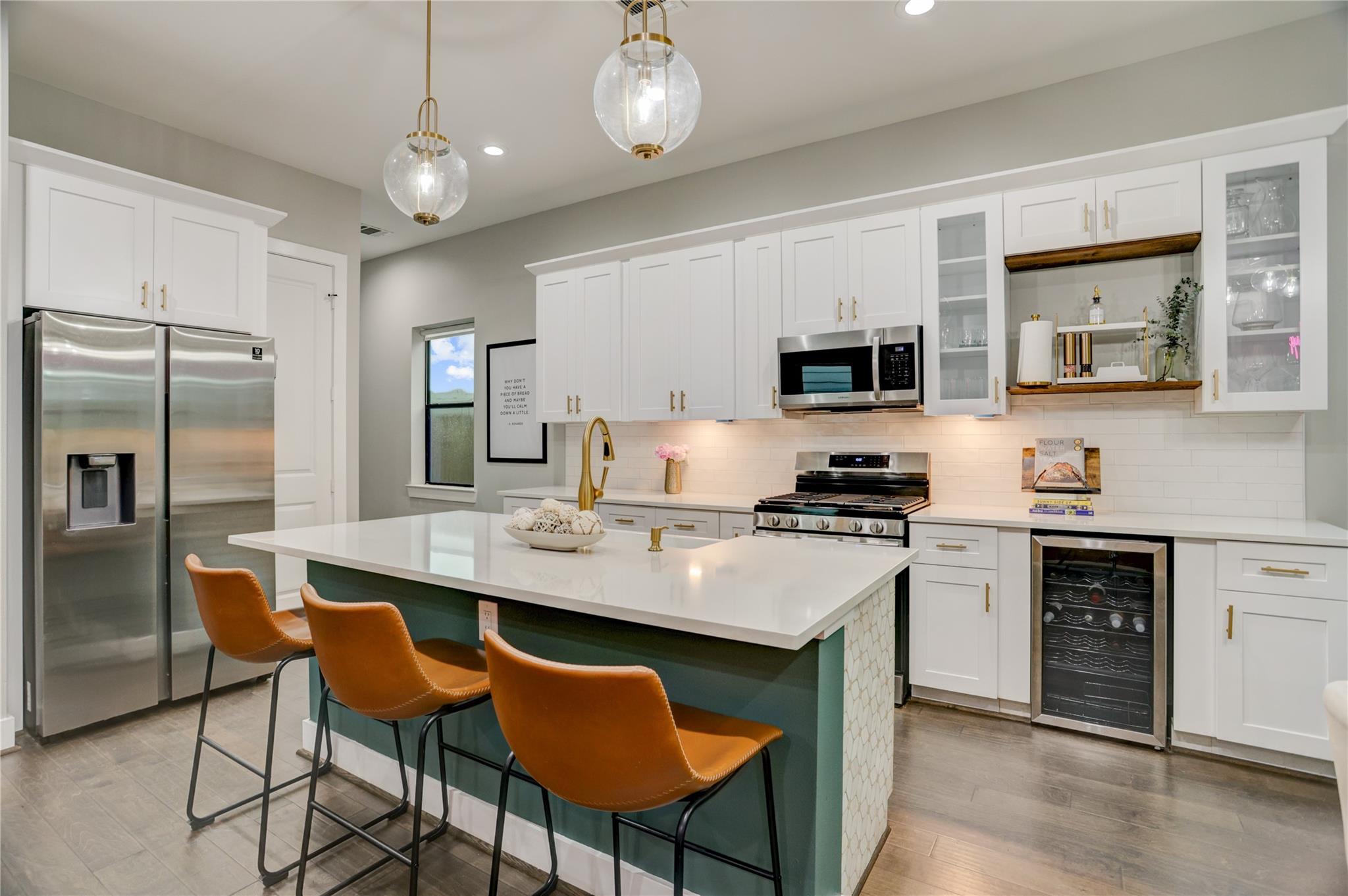 115 E 44th Street