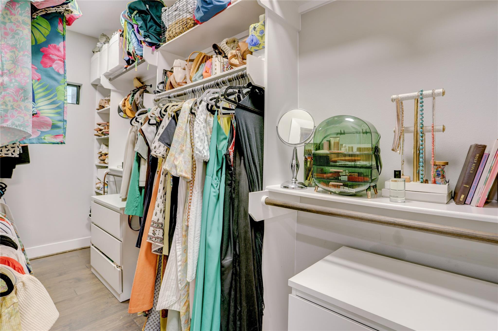 115 E 44th Street