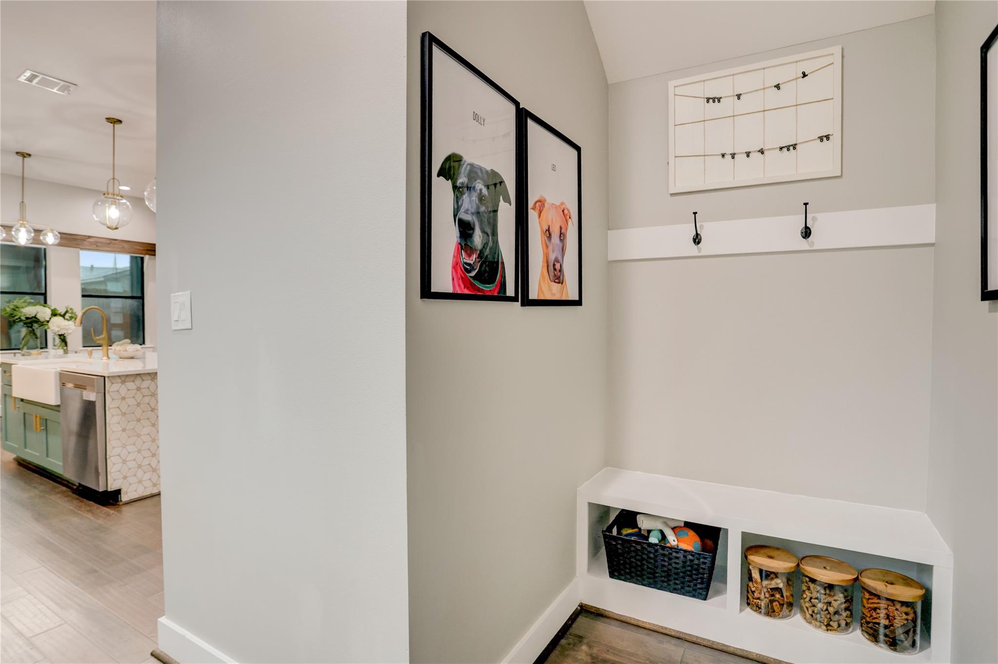 115 E 44th Street
