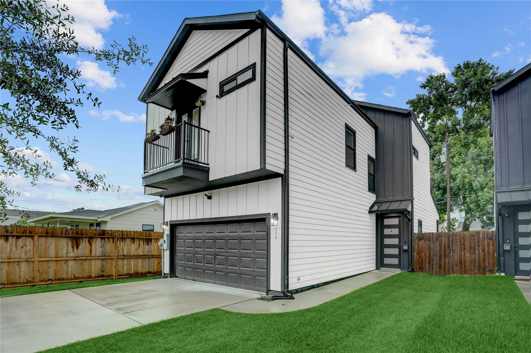 115 E 44th Street