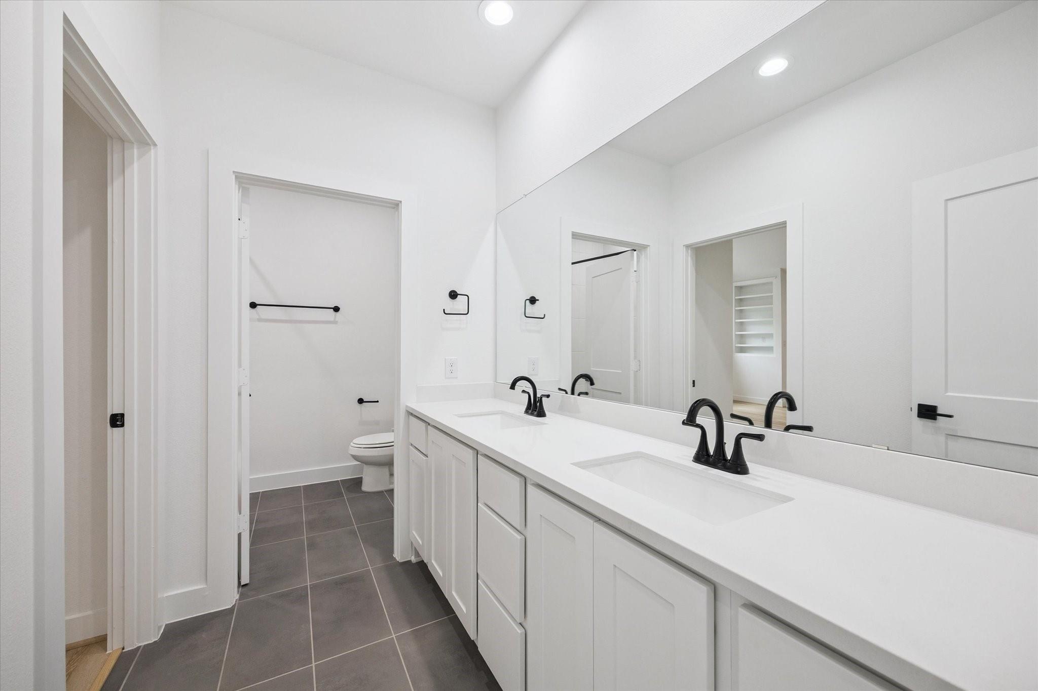 1201 Confederate Road, Houston