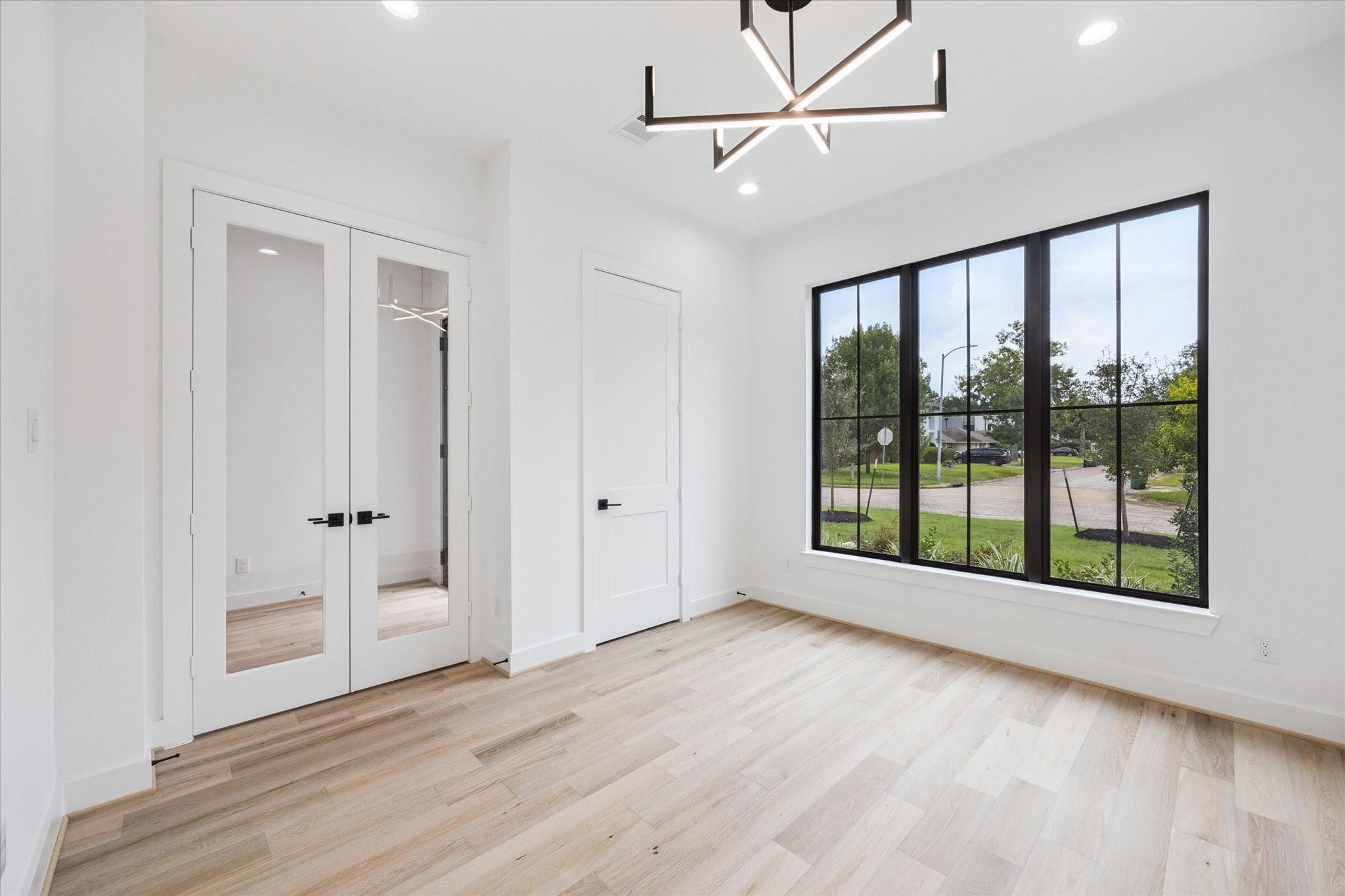1201 Confederate Road, Houston